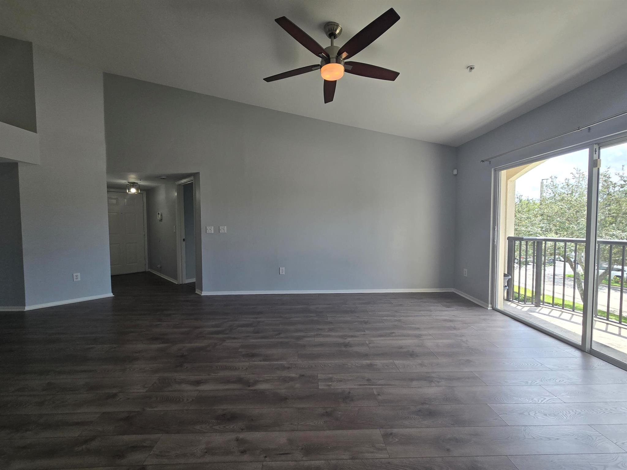 GRAND VIEW AT CRESTWOOD CONDO - Residential Lease