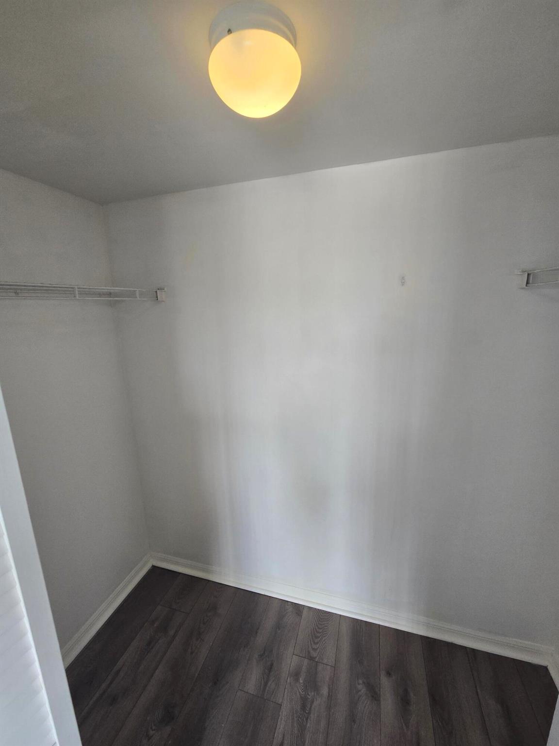 GRAND VIEW AT CRESTWOOD CONDO - Residential Lease