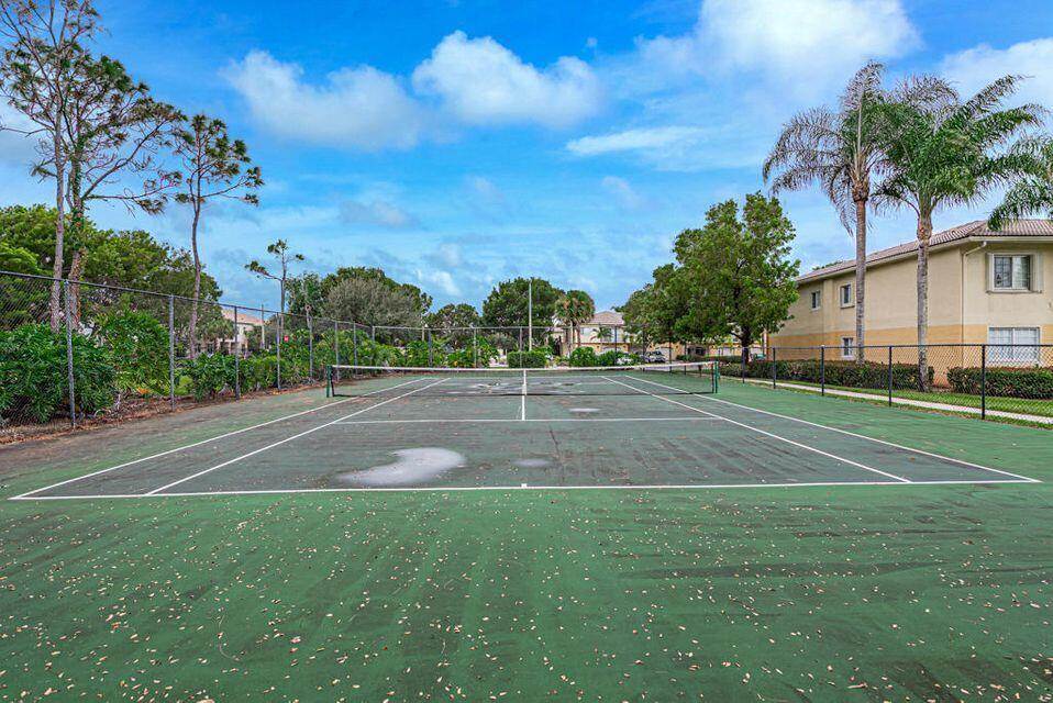 GRAND VIEW AT CRESTWOOD CONDO - Residential Lease