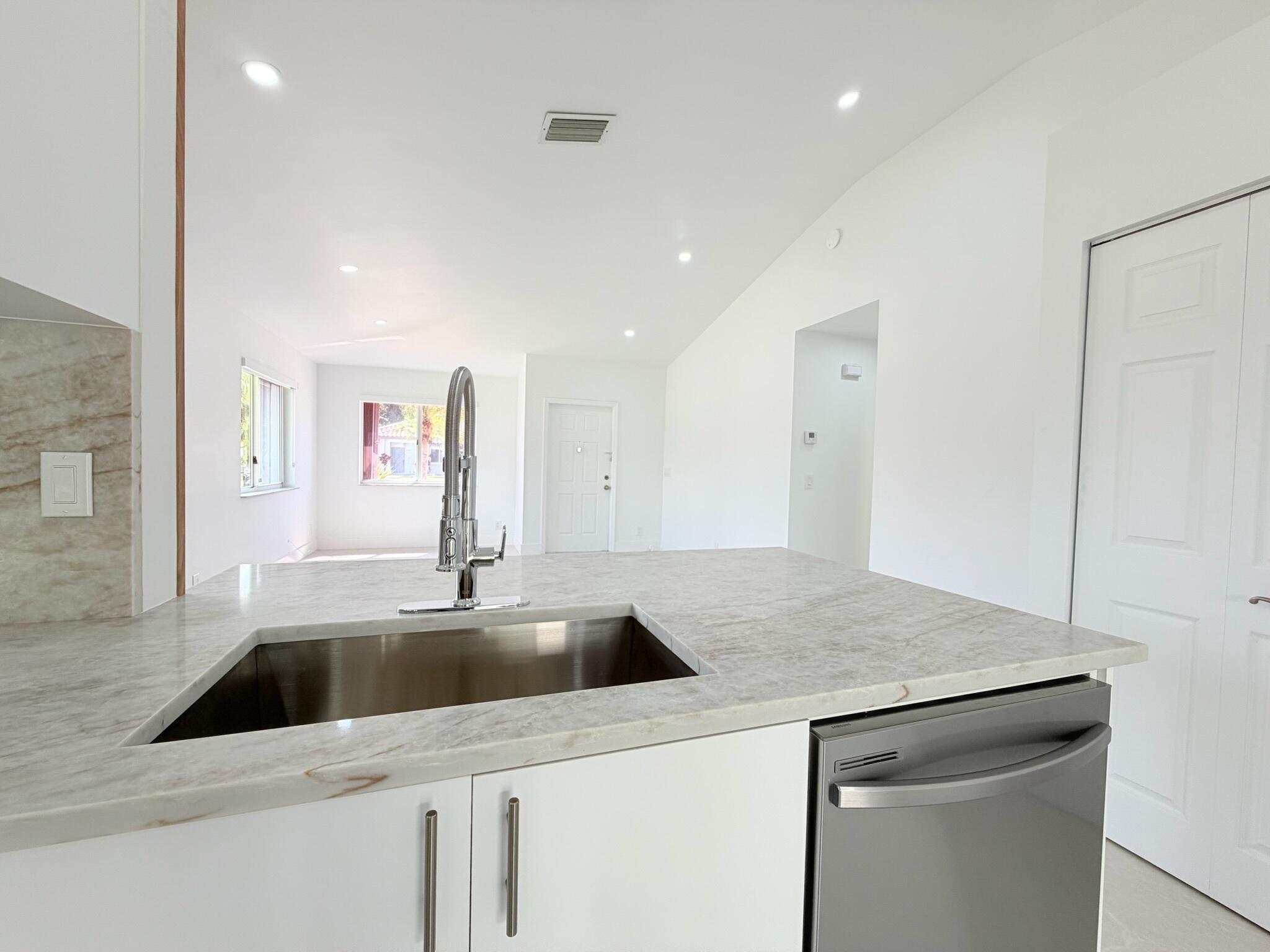 Malibu Bay - Residential Lease