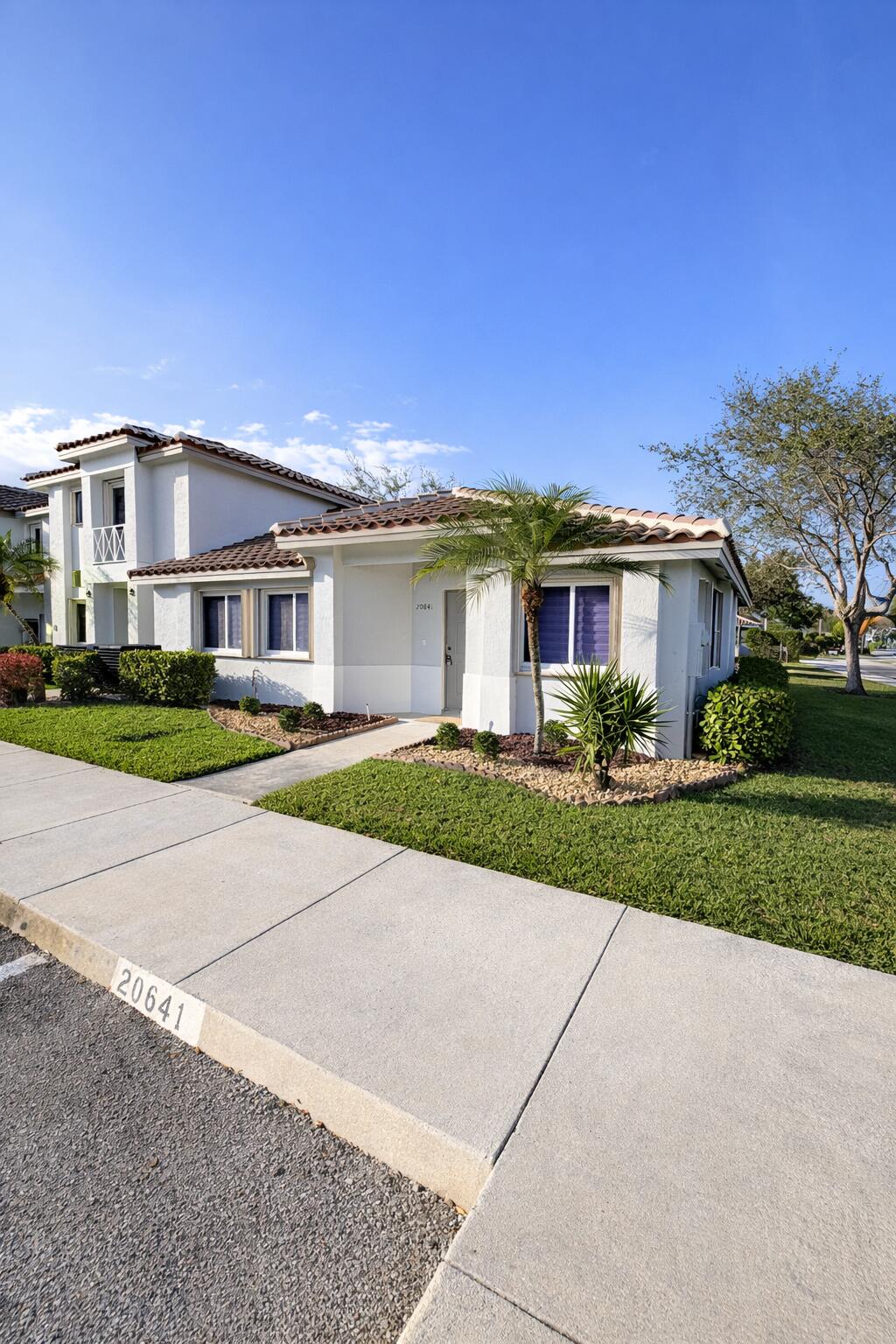 Malibu Bay - Residential Lease