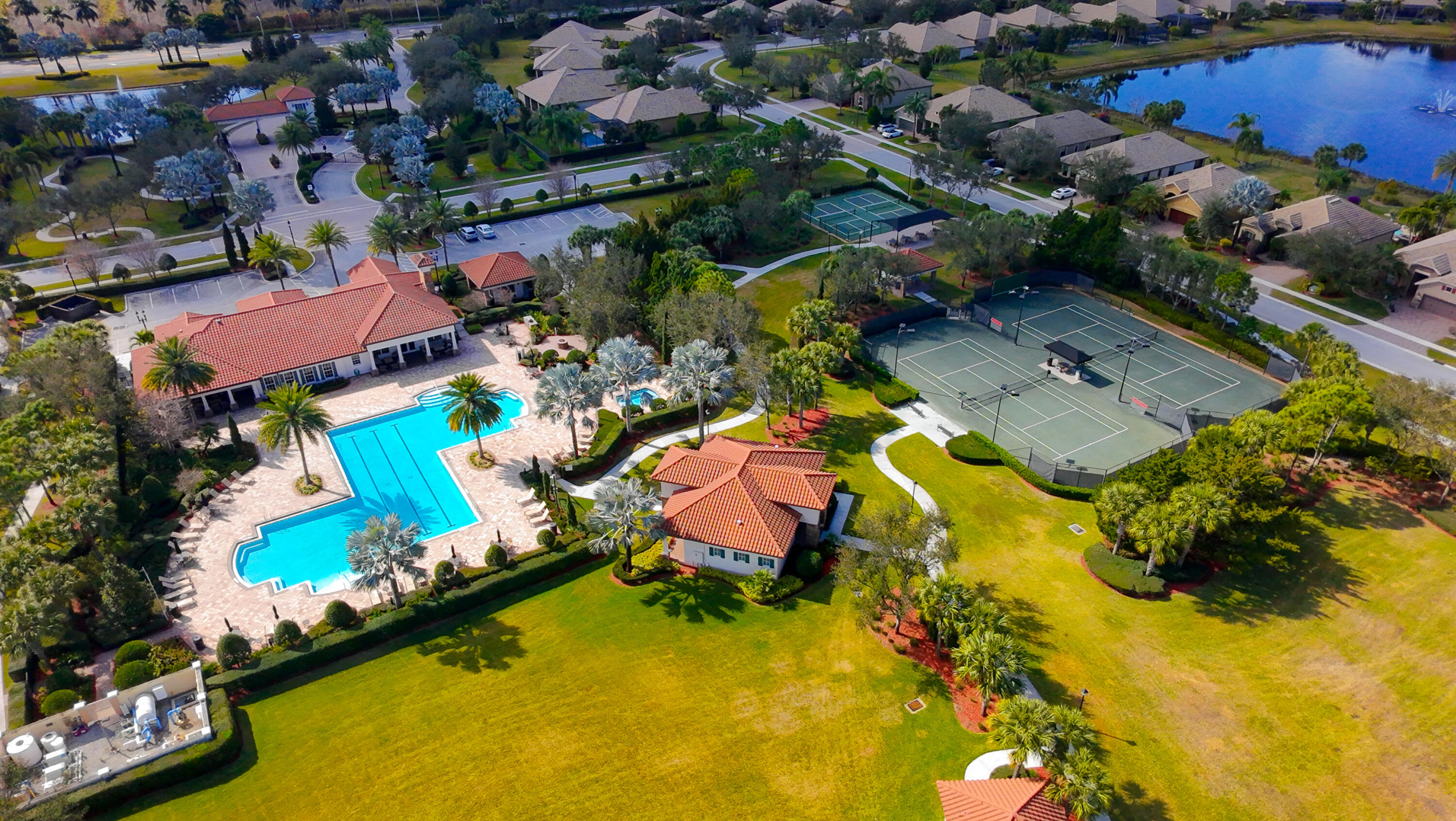 CASTELLINA - Residential Lease