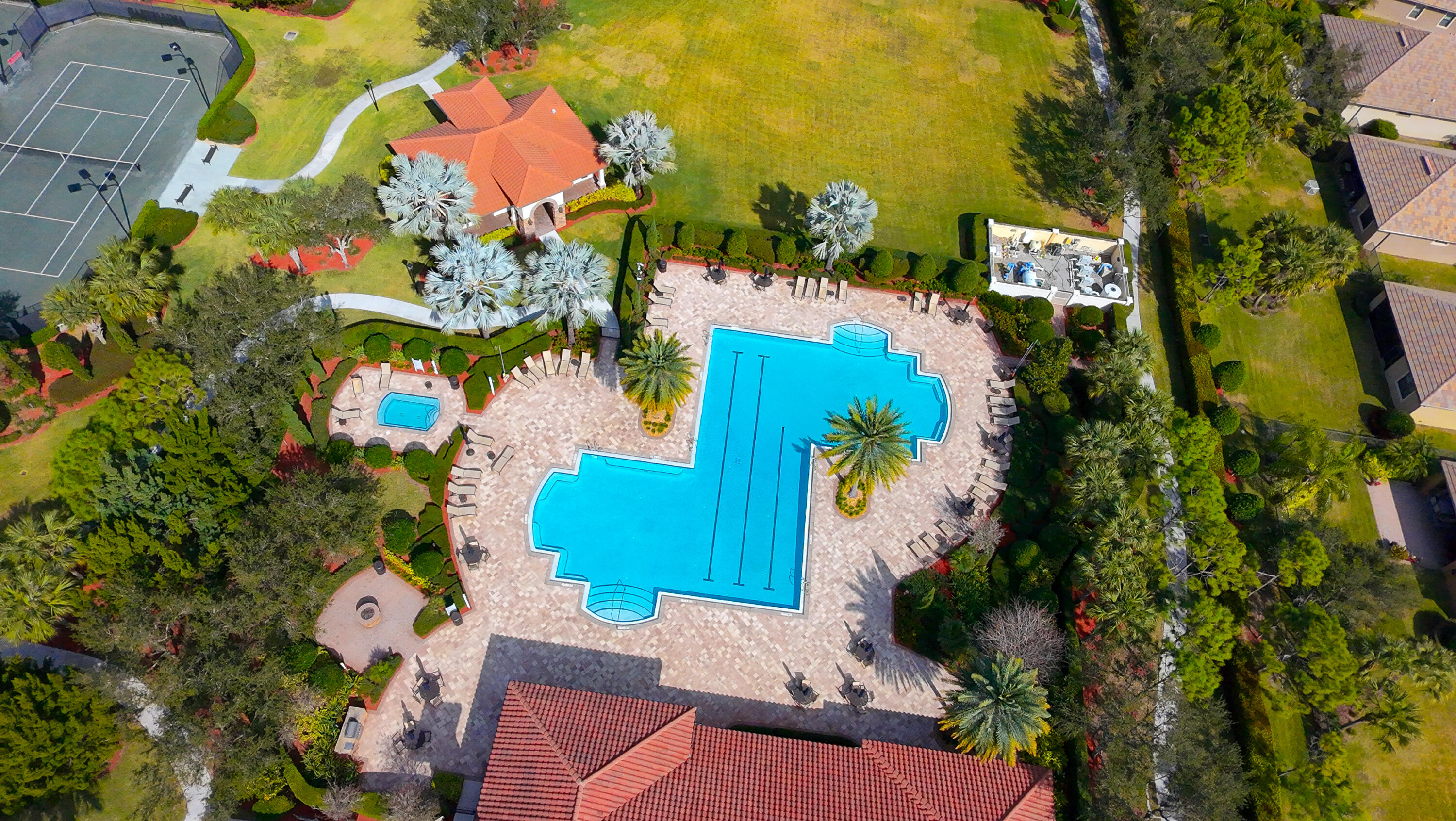 CASTELLINA - Residential Lease