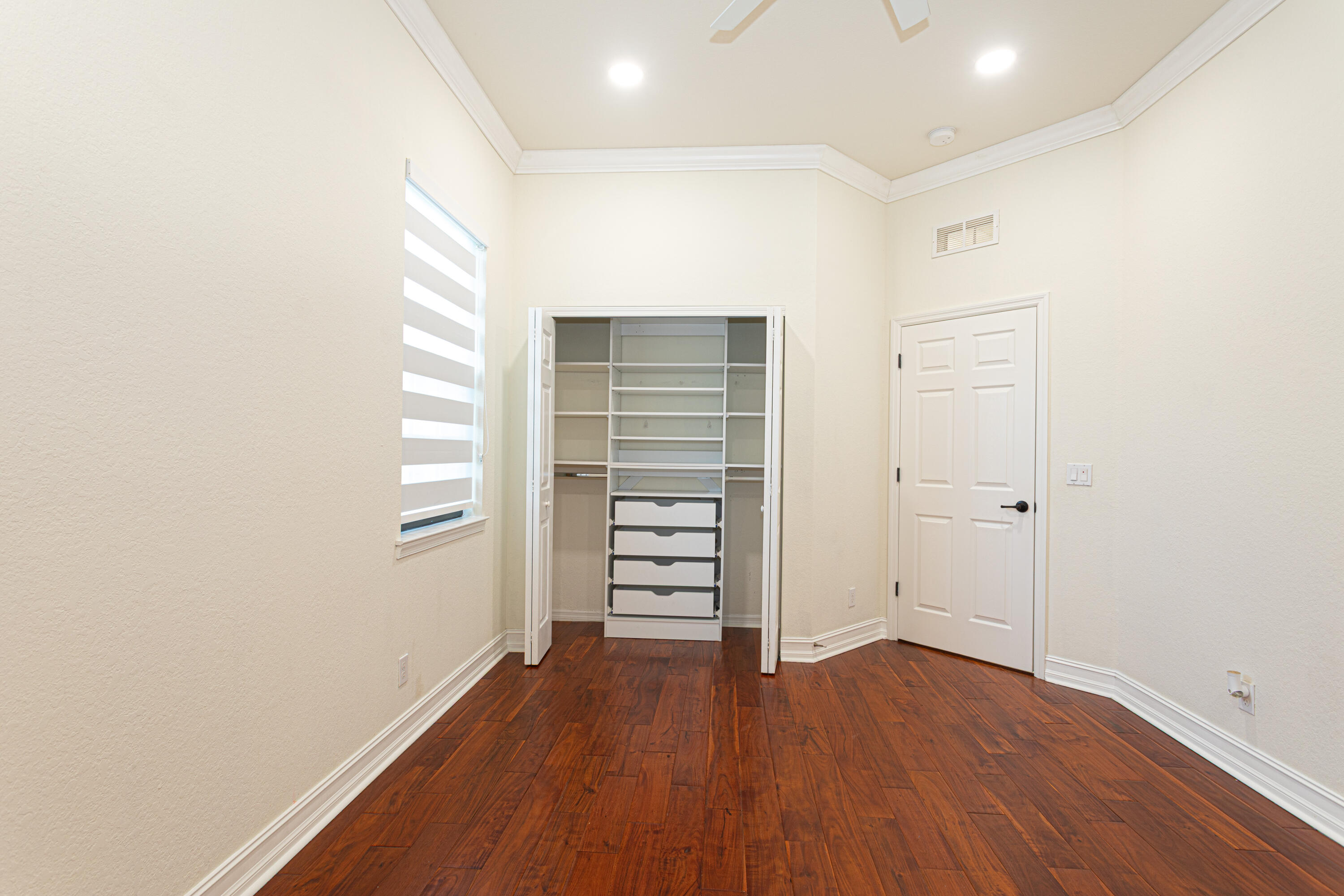 CASTELLINA - Residential Lease