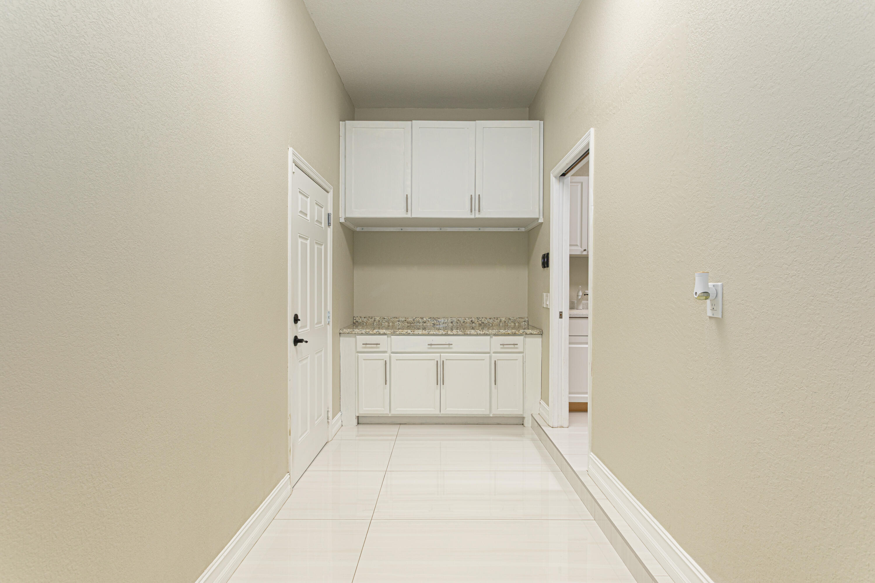 CASTELLINA - Residential Lease