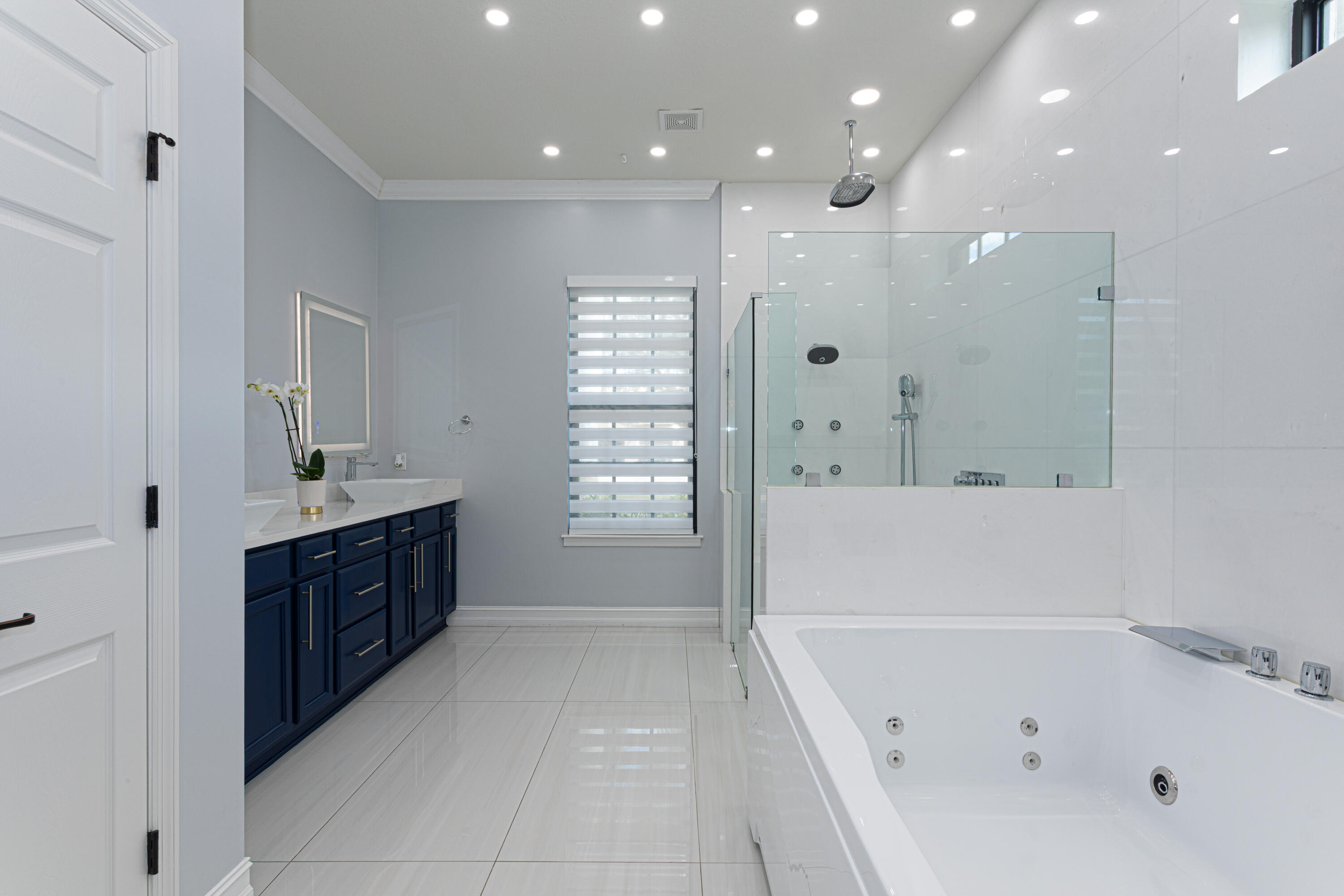 CASTELLINA - Residential Lease