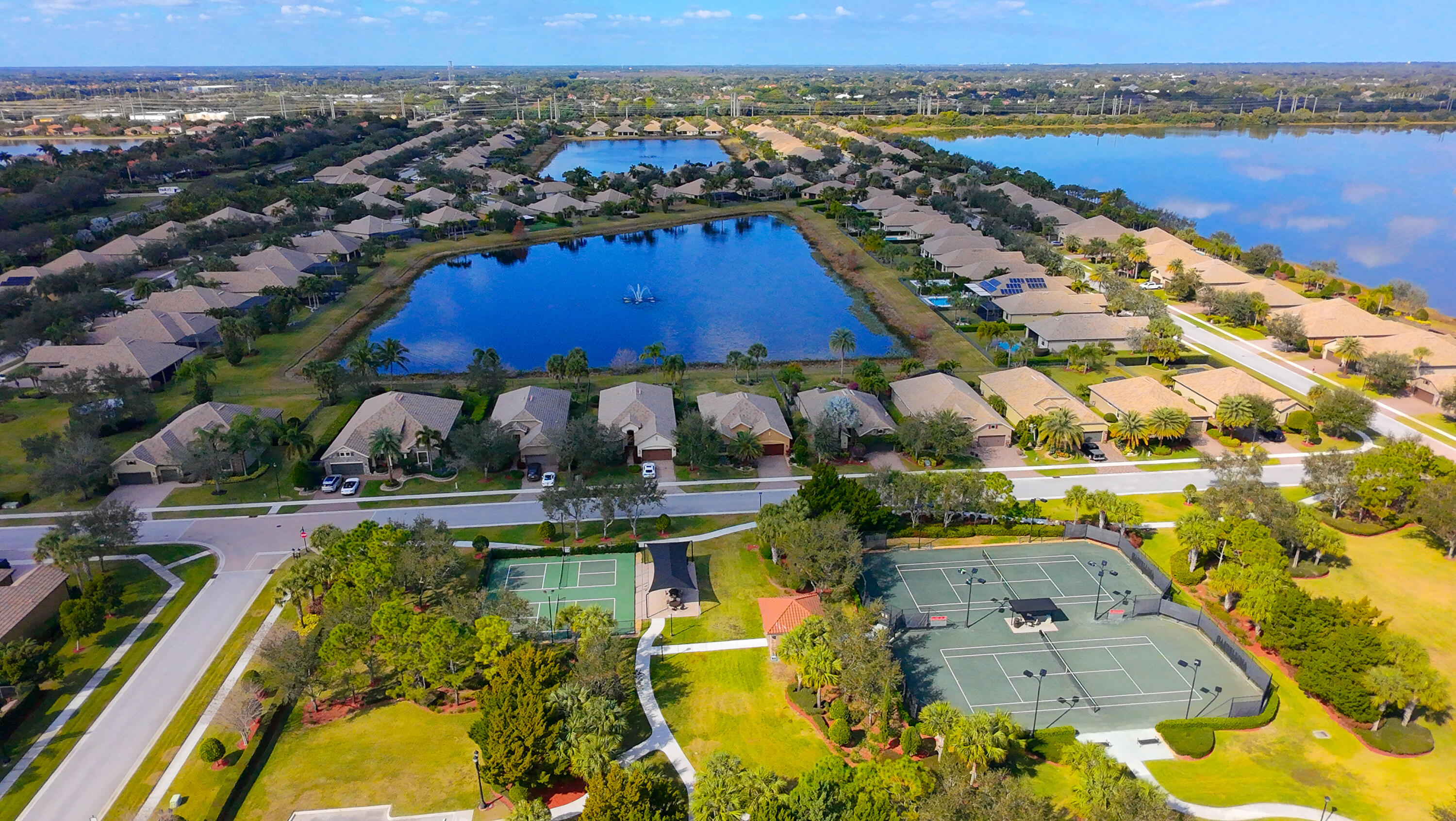 CASTELLINA - Residential Lease