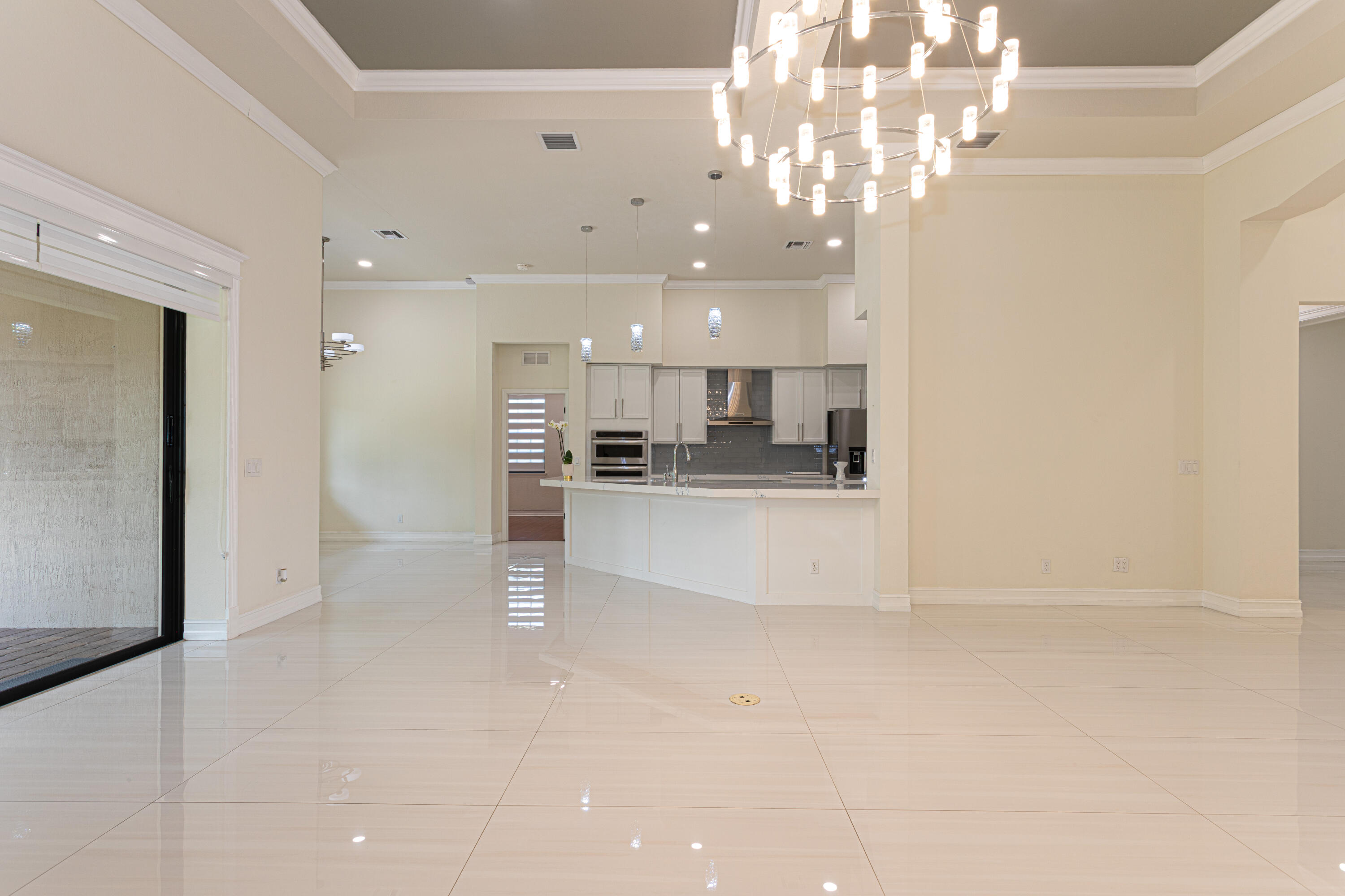 CASTELLINA - Residential Lease