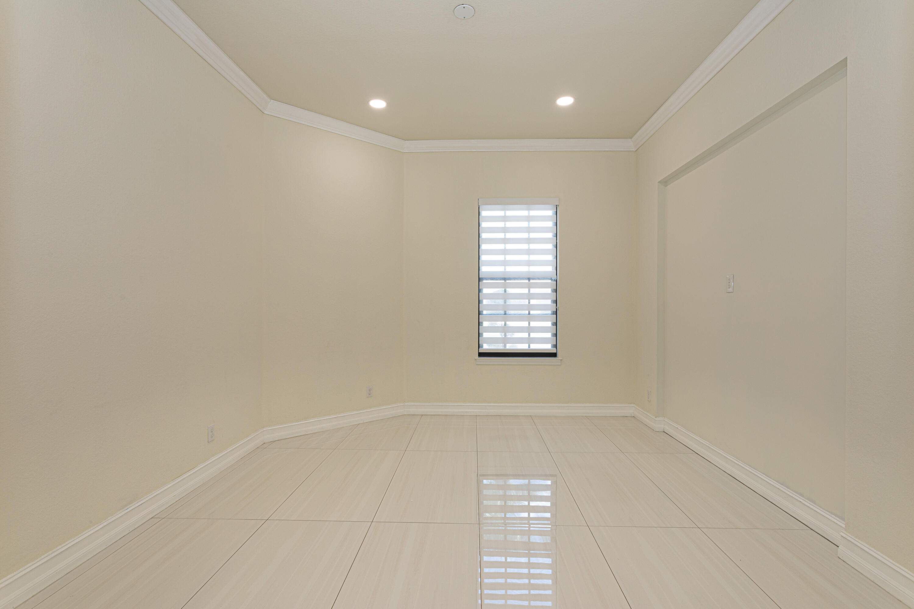 CASTELLINA - Residential Lease