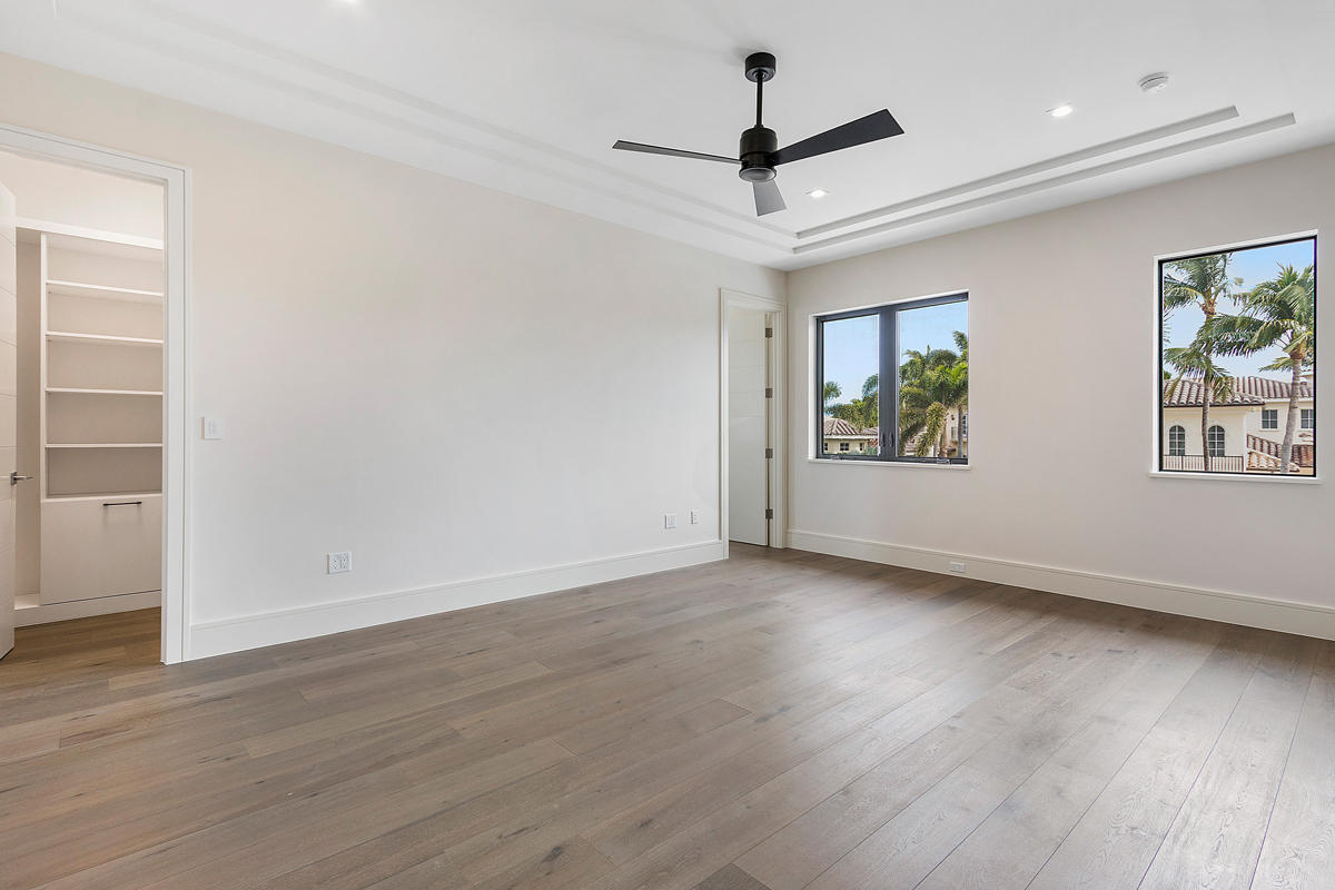 Royal Palm Yacht & Countr - Residential