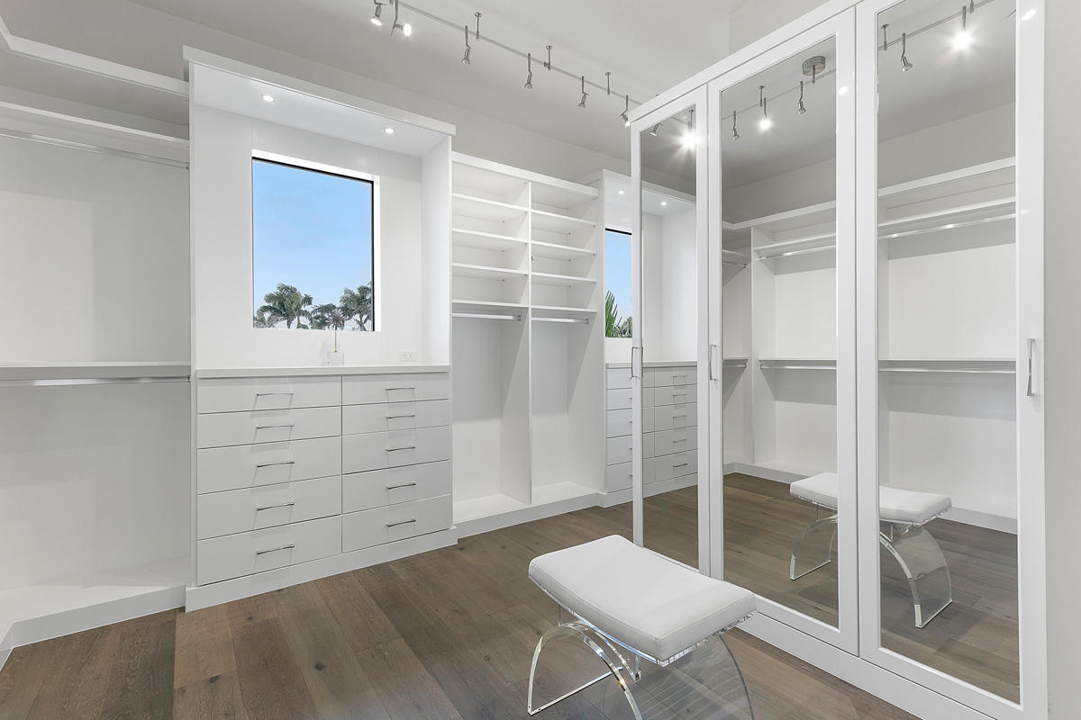 Royal Palm Yacht & Countr - Residential