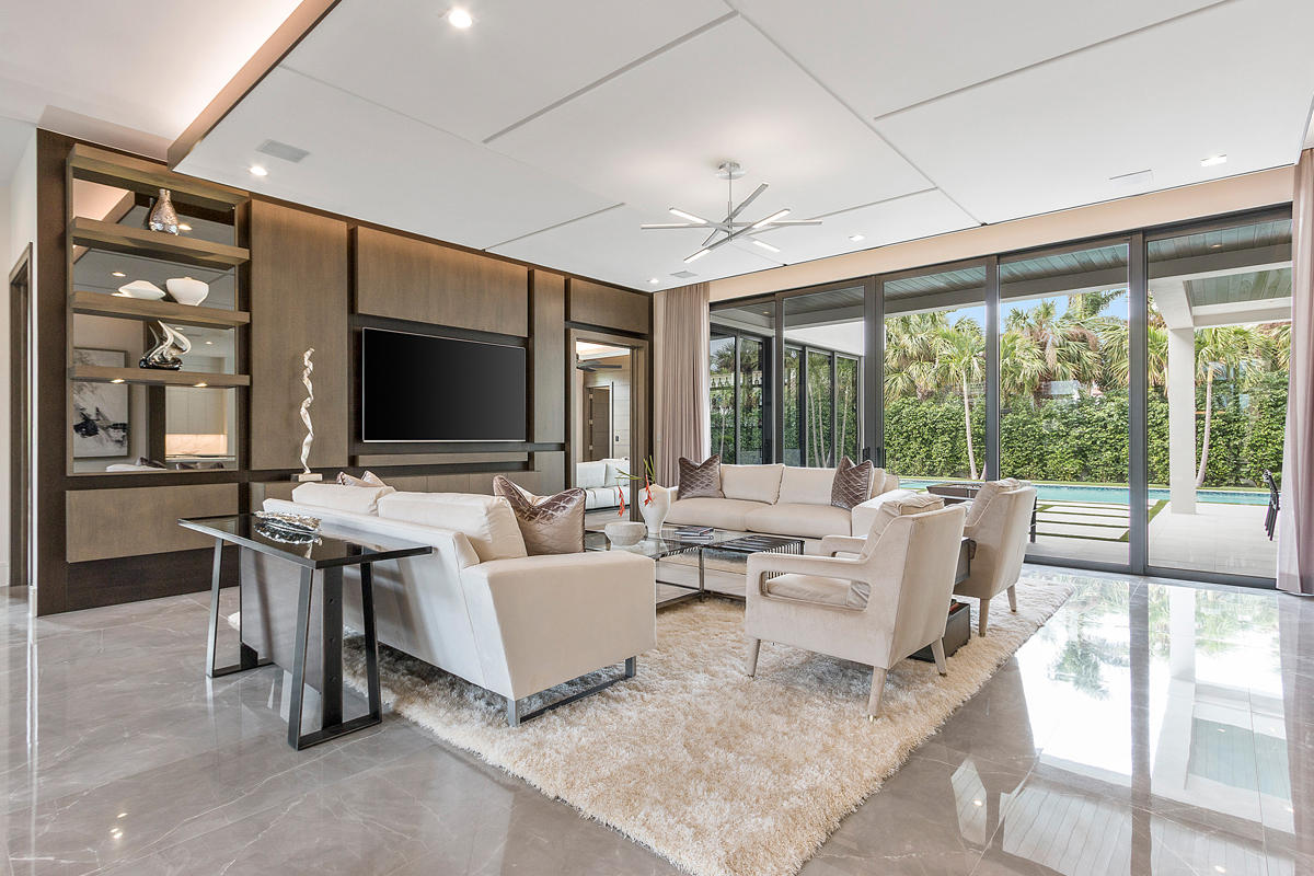 Royal Palm Yacht & Countr - Residential