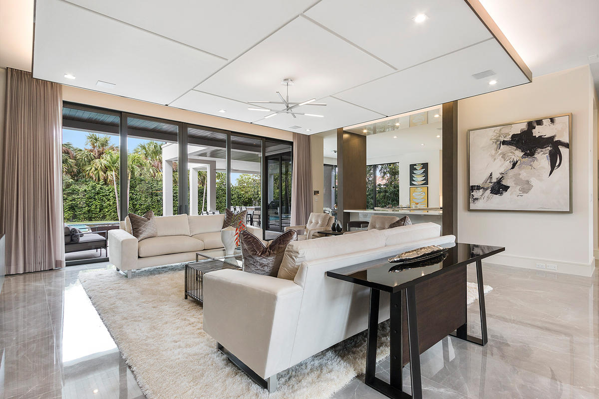 Royal Palm Yacht & Countr - Residential