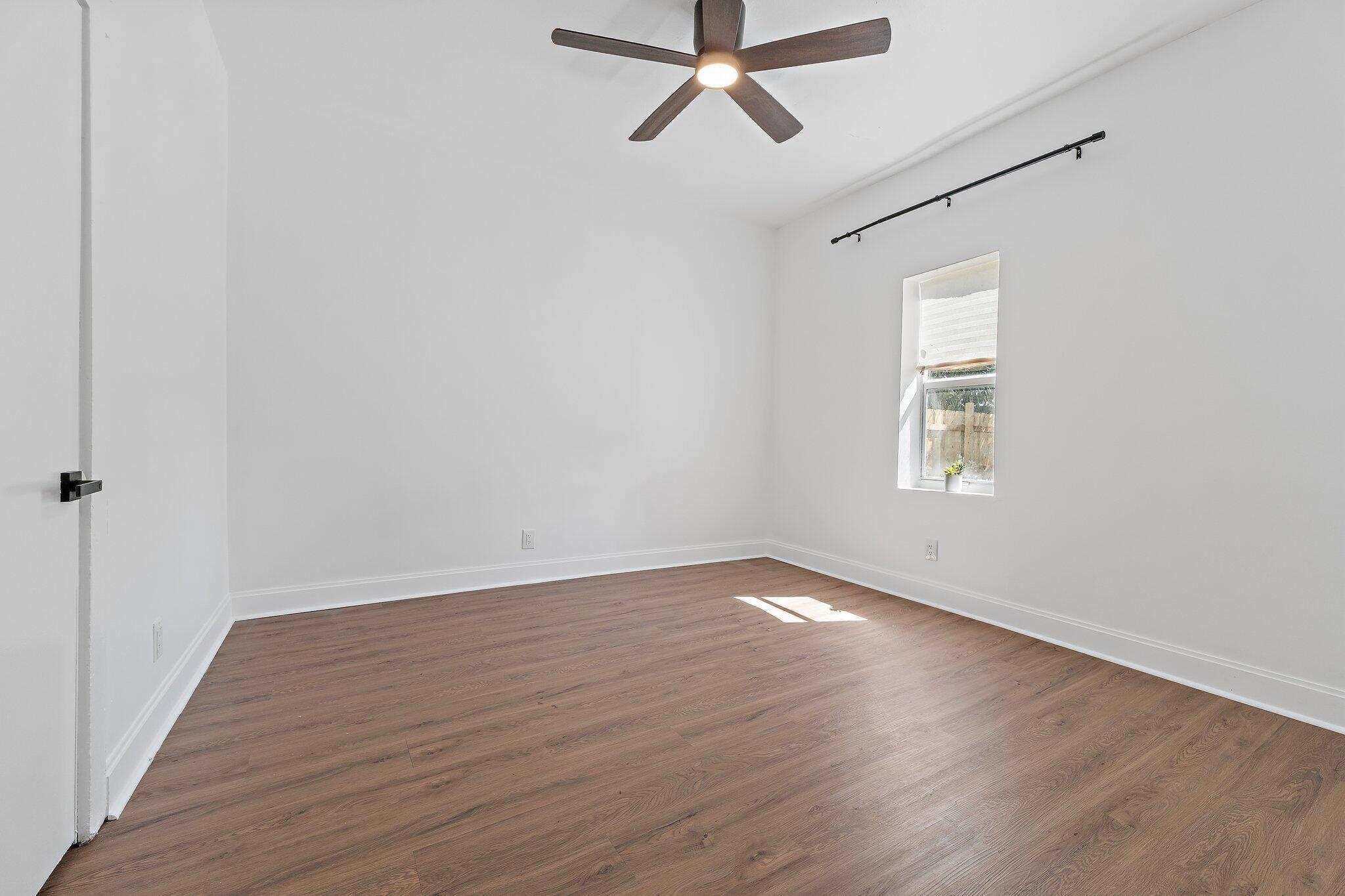BOYNTON HILLS - Residential