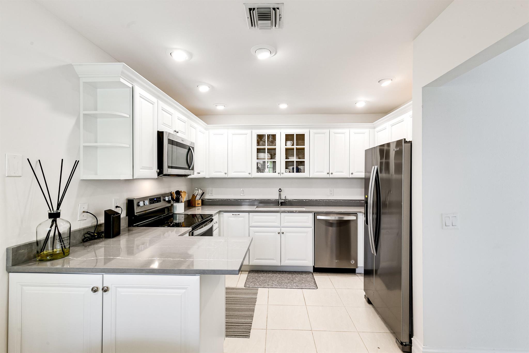 PRESTWICK CHASE - Residential