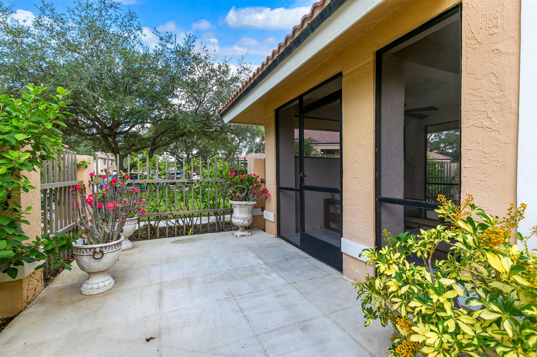 PRESTWICK CHASE - Residential