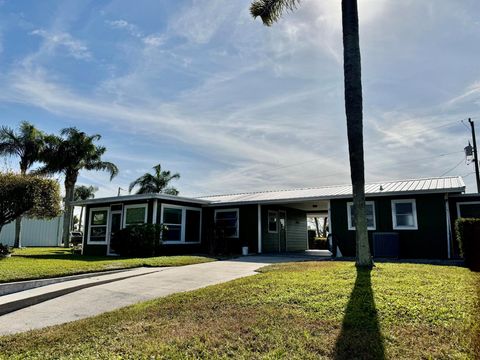 A home in Okeechobee