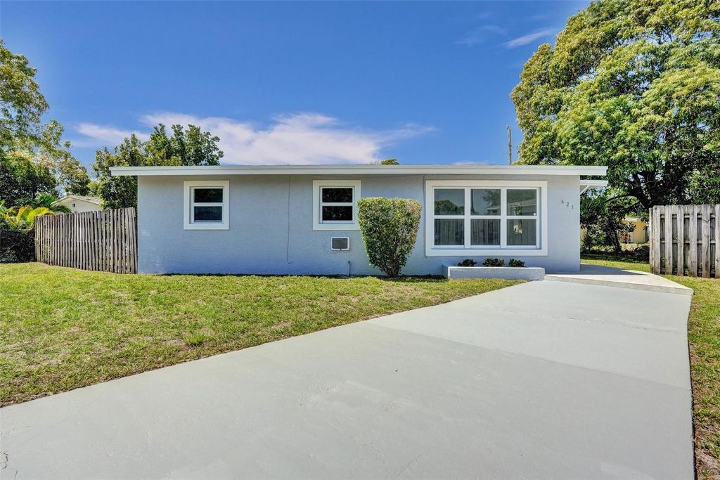 Photo of 421 SW 22nd Avenue, Fort Lauderdale, FL 33312 (MLS # F10500324)