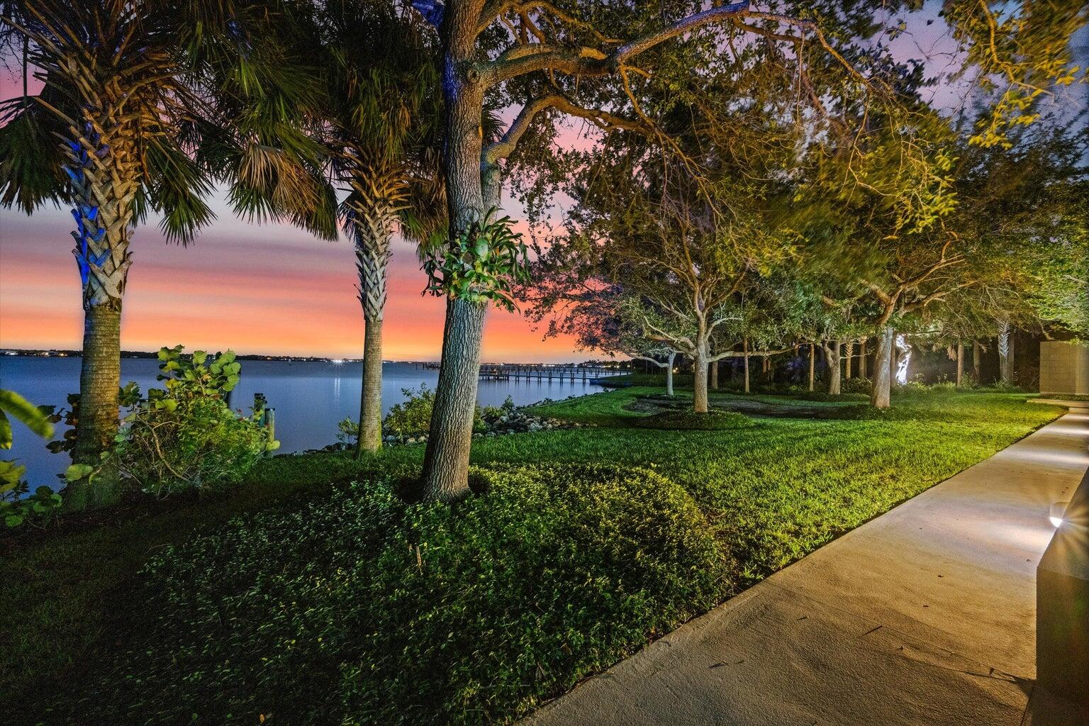 NORTH RIVER SHORES - Land