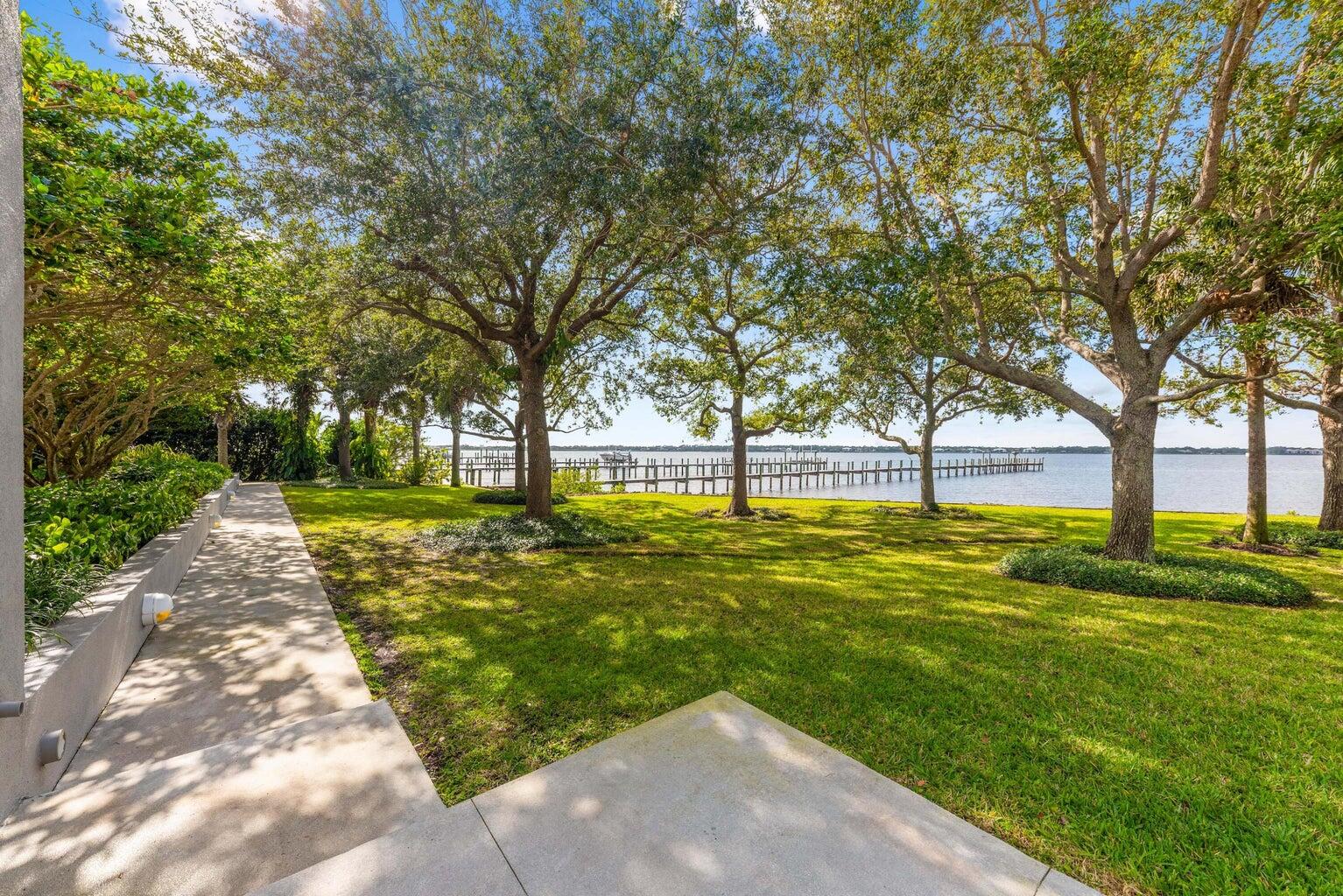 NORTH RIVER SHORES - Land