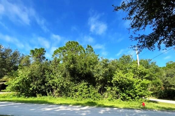 Nice corner lot, deeper in size, located in Vero Lake Estates of Indian River County Florida. Lot size 75x140. Vero Lake Estates is located just east of I-95 and short drive to local shopping, and restaurants. Buy and build or hold for investment.