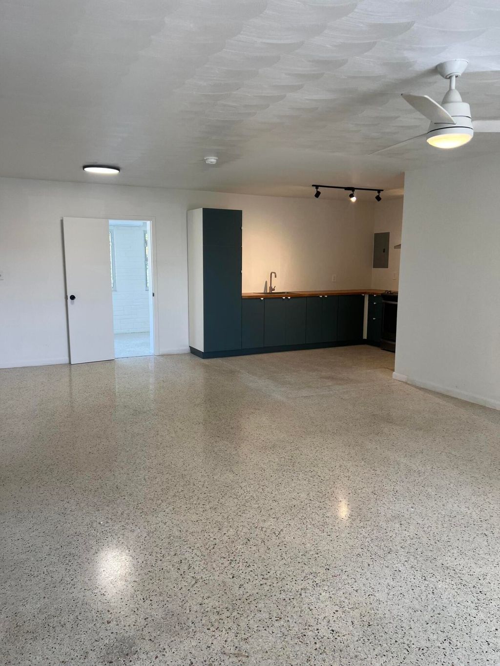 Photo of 320 W Blue Heron Boulevard #3, West Palm Beach, FL 33404 (MLS # R11066493)