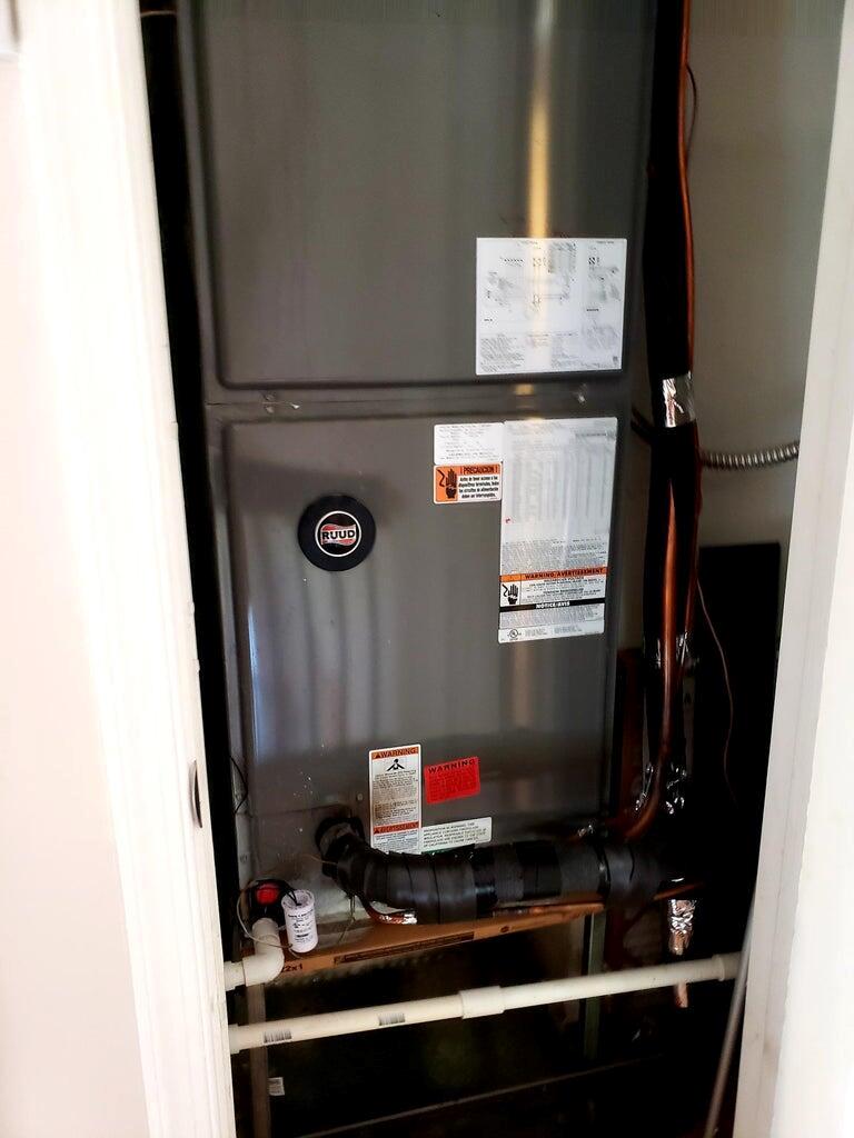 STERLING VILLAGES OF PALM - Residential Lease