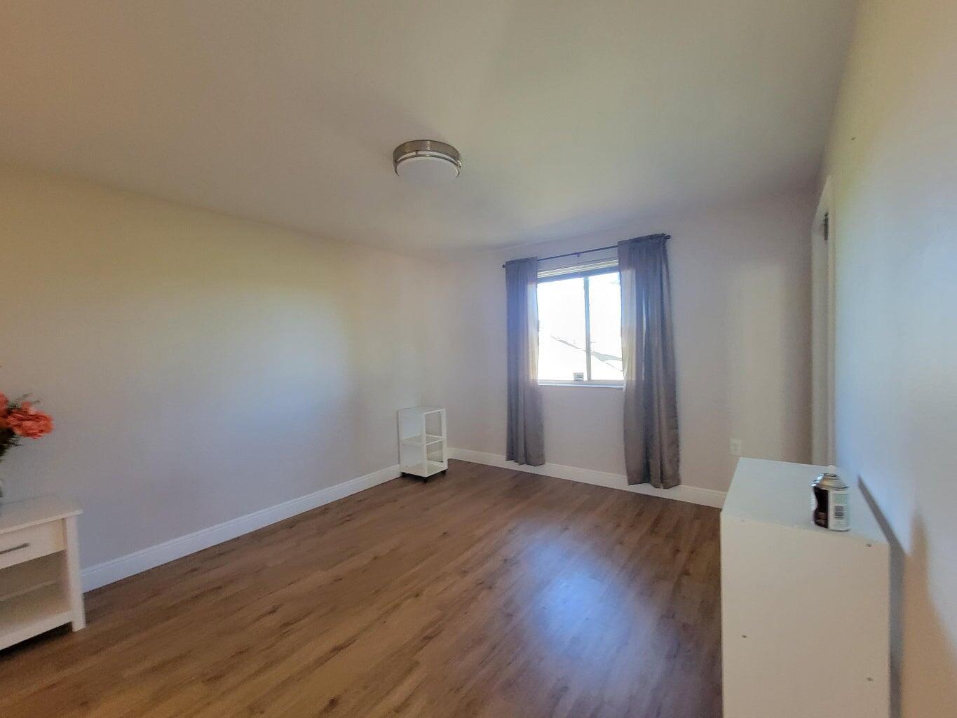 STERLING VILLAGES OF PALM - Residential Lease