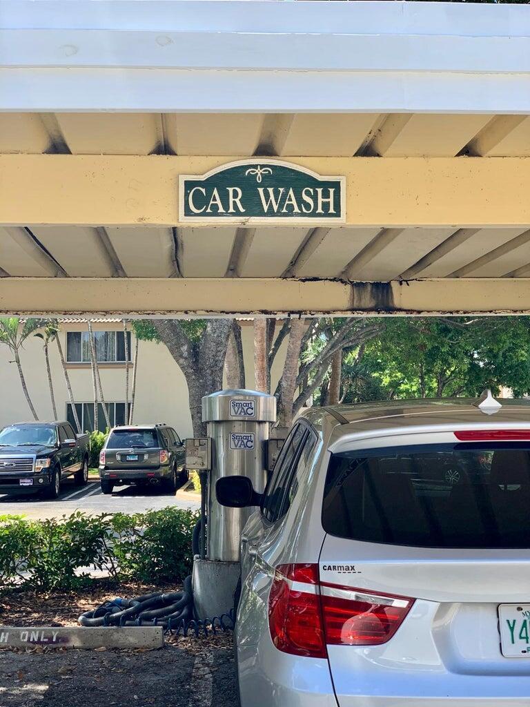 STERLING VILLAGES OF PALM - Residential Lease