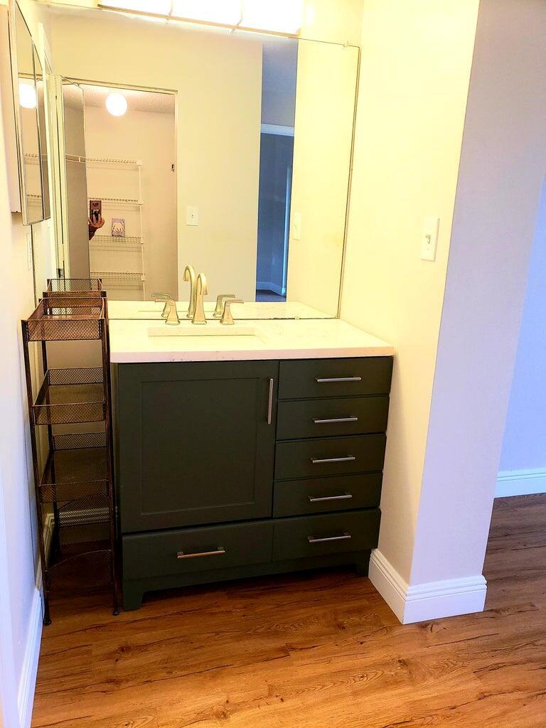 STERLING VILLAGES OF PALM - Residential Lease