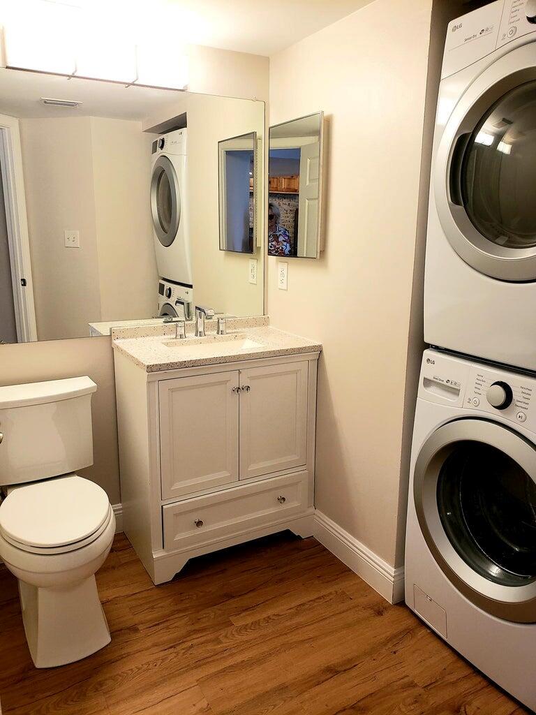 STERLING VILLAGES OF PALM - Residential Lease