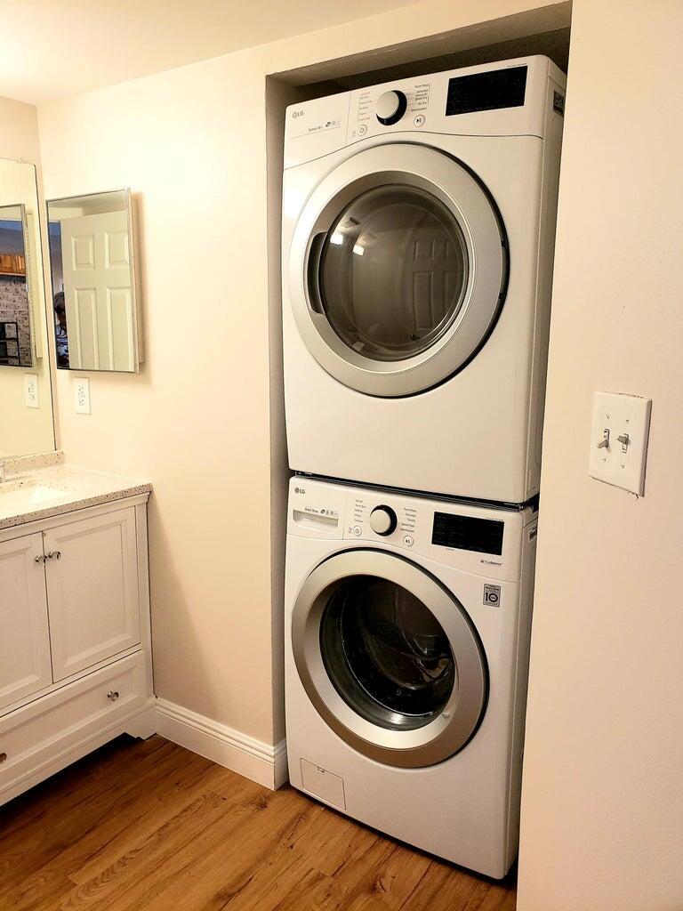 STERLING VILLAGES OF PALM - Residential Lease