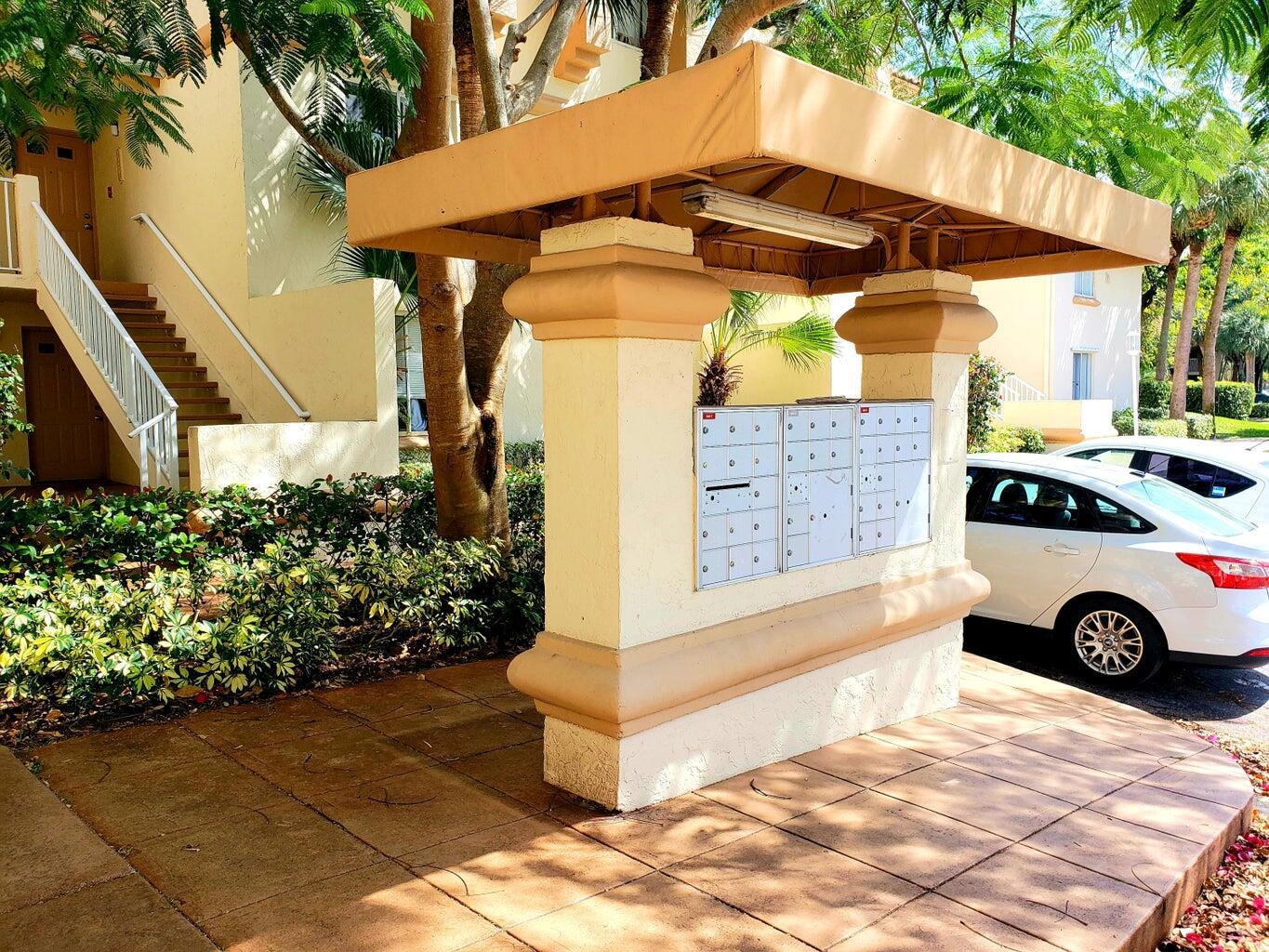 STERLING VILLAGES OF PALM - Residential Lease