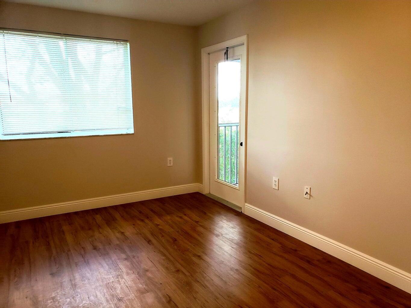 STERLING VILLAGES OF PALM - Residential Lease