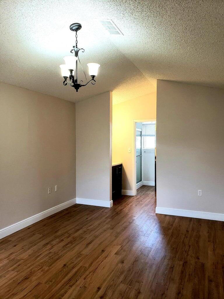 STERLING VILLAGES OF PALM - Residential Lease