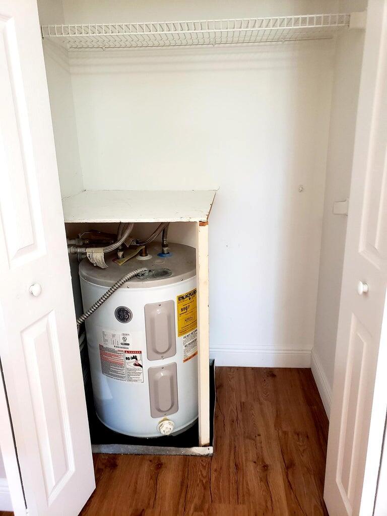 STERLING VILLAGES OF PALM - Residential Lease