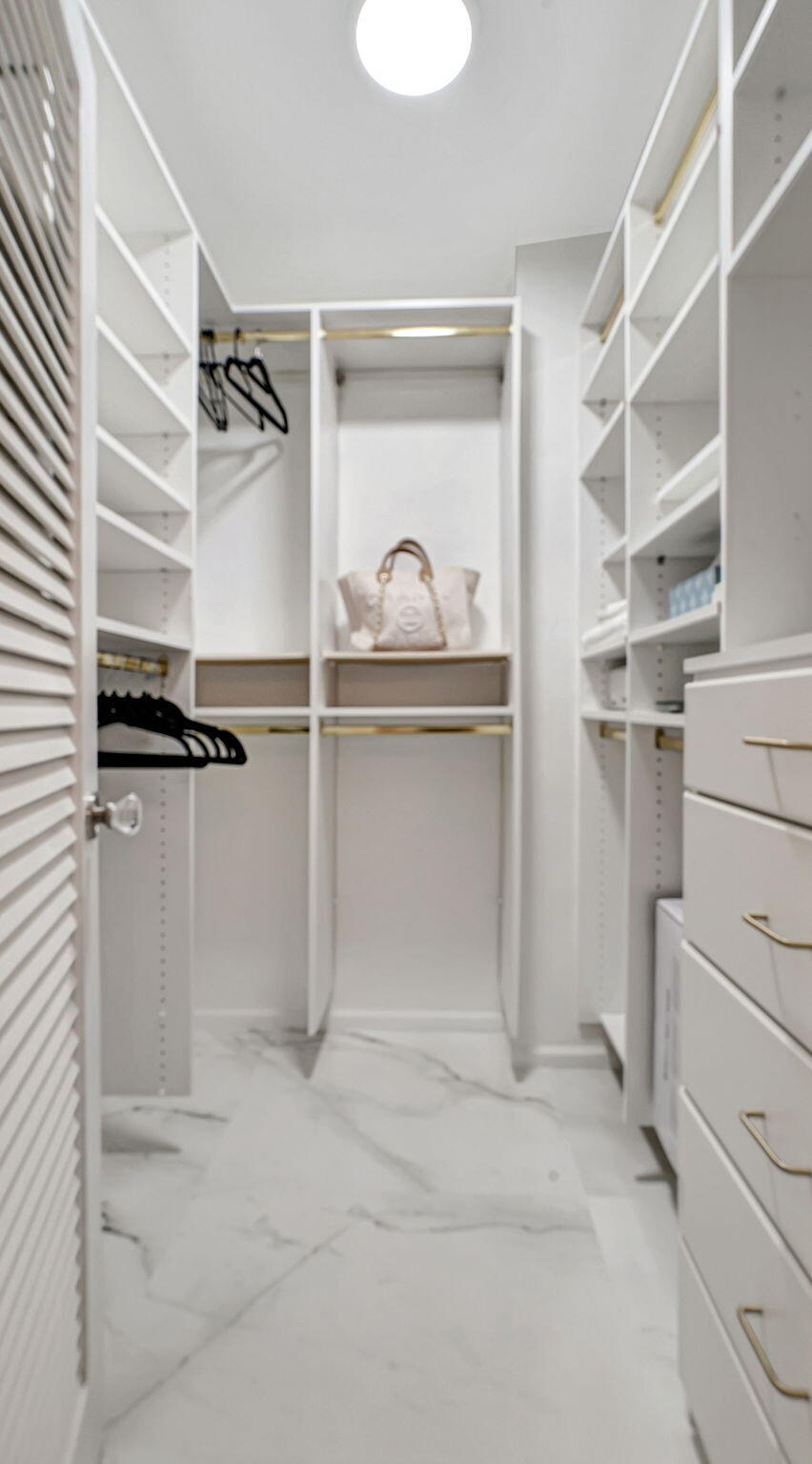 RESIDENCES ON HOLLYWOOD BEACH - Residential Lease