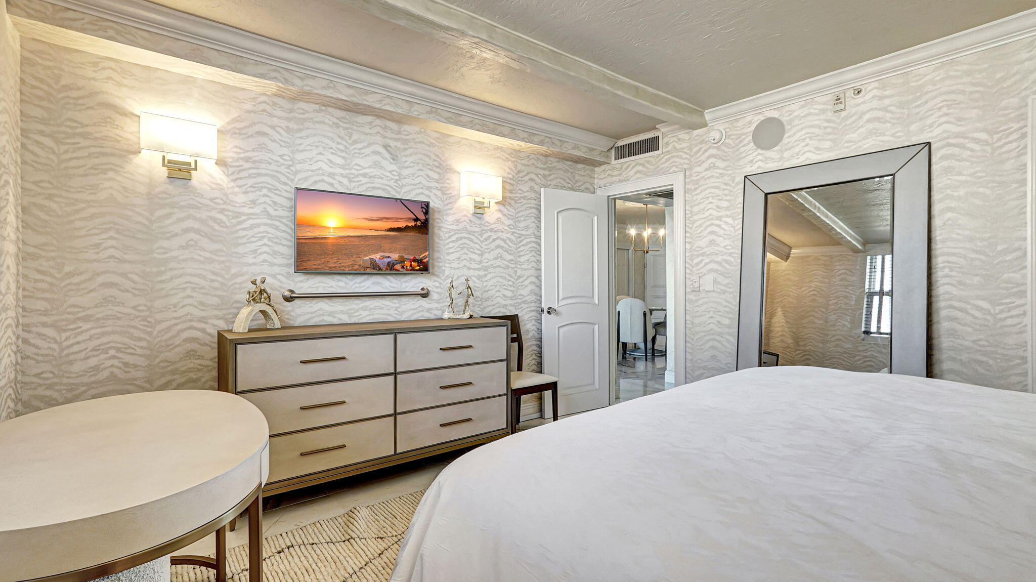 RESIDENCES ON HOLLYWOOD BEACH - Residential Lease