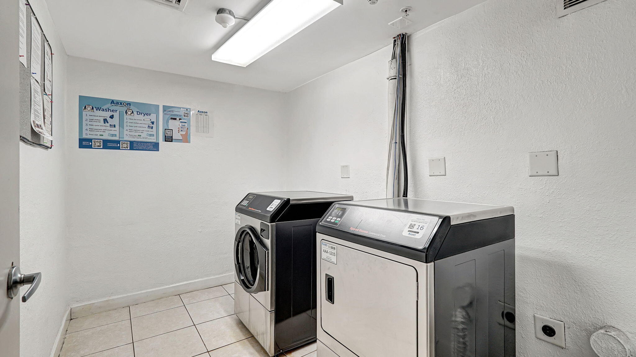 RESIDENCES ON HOLLYWOOD BEACH - Residential Lease