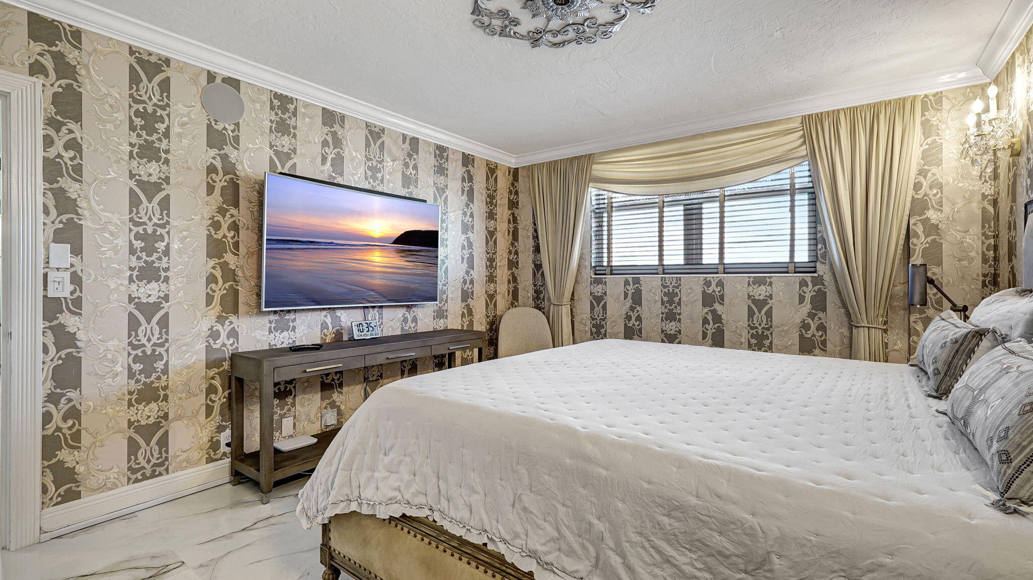 RESIDENCES ON HOLLYWOOD BEACH - Residential Lease