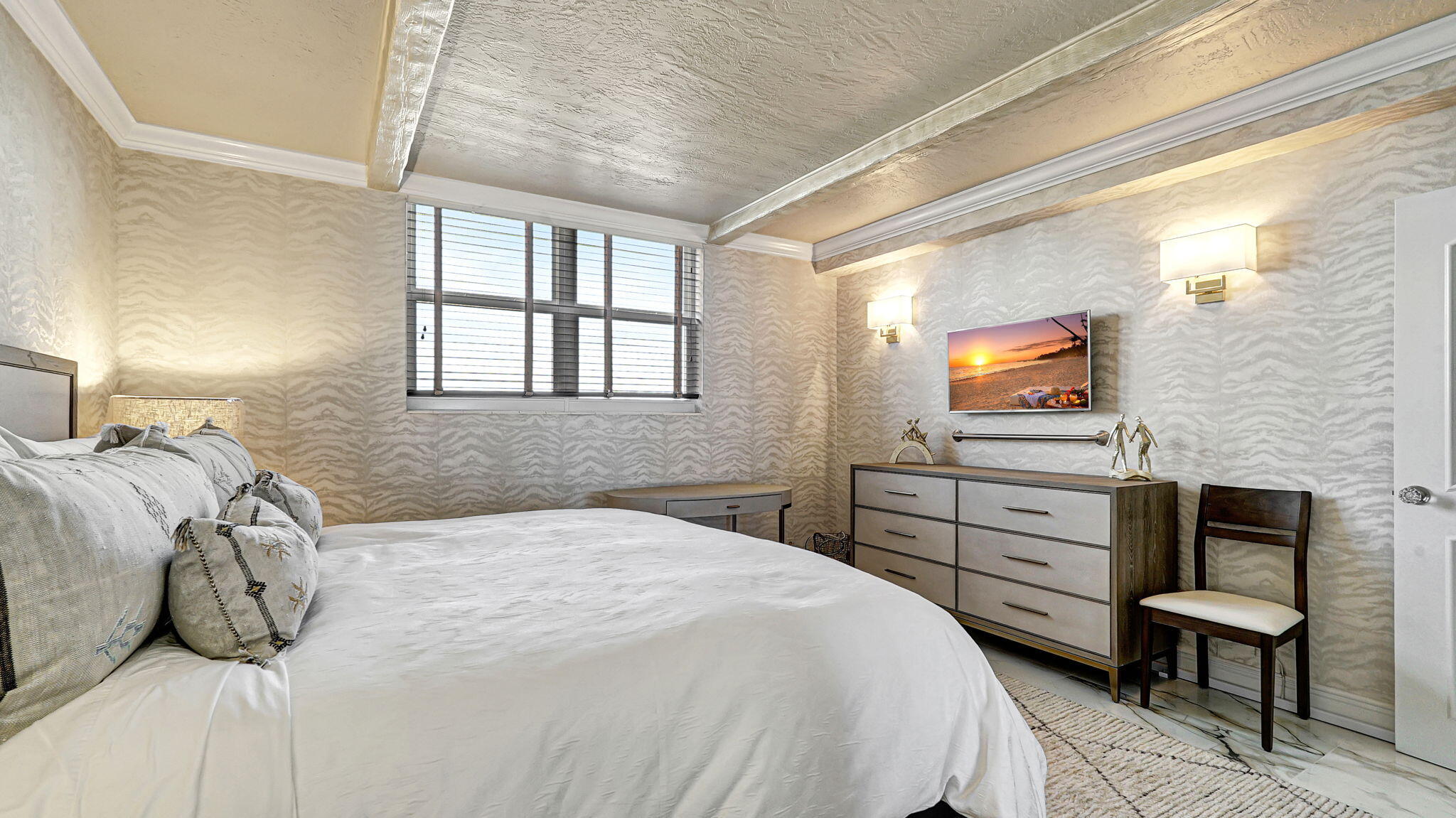 RESIDENCES ON HOLLYWOOD BEACH - Residential Lease