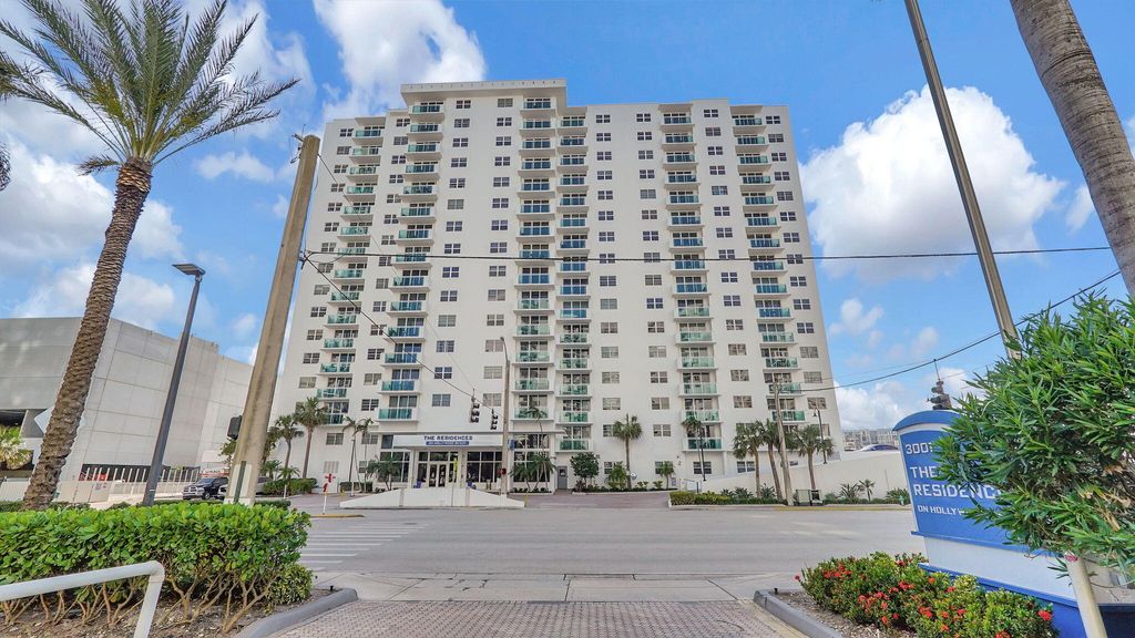Photo of 3000 S Ocean Drive #920, Hollywood, FL 33019 (MLS # B26001440)