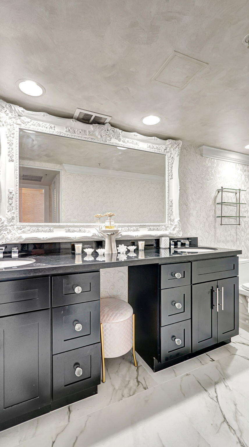 RESIDENCES ON HOLLYWOOD BEACH - Residential Lease