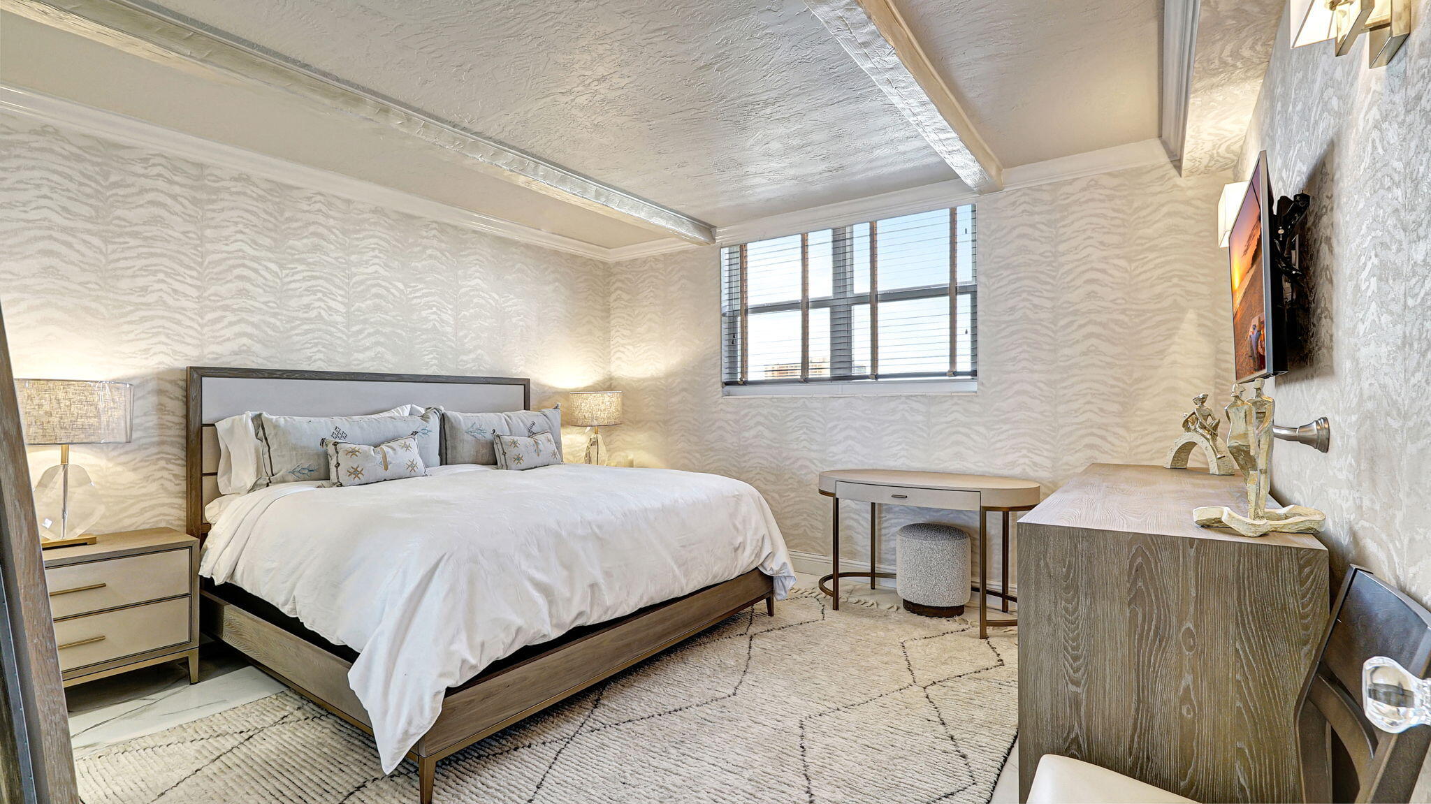 RESIDENCES ON HOLLYWOOD BEACH - Residential Lease