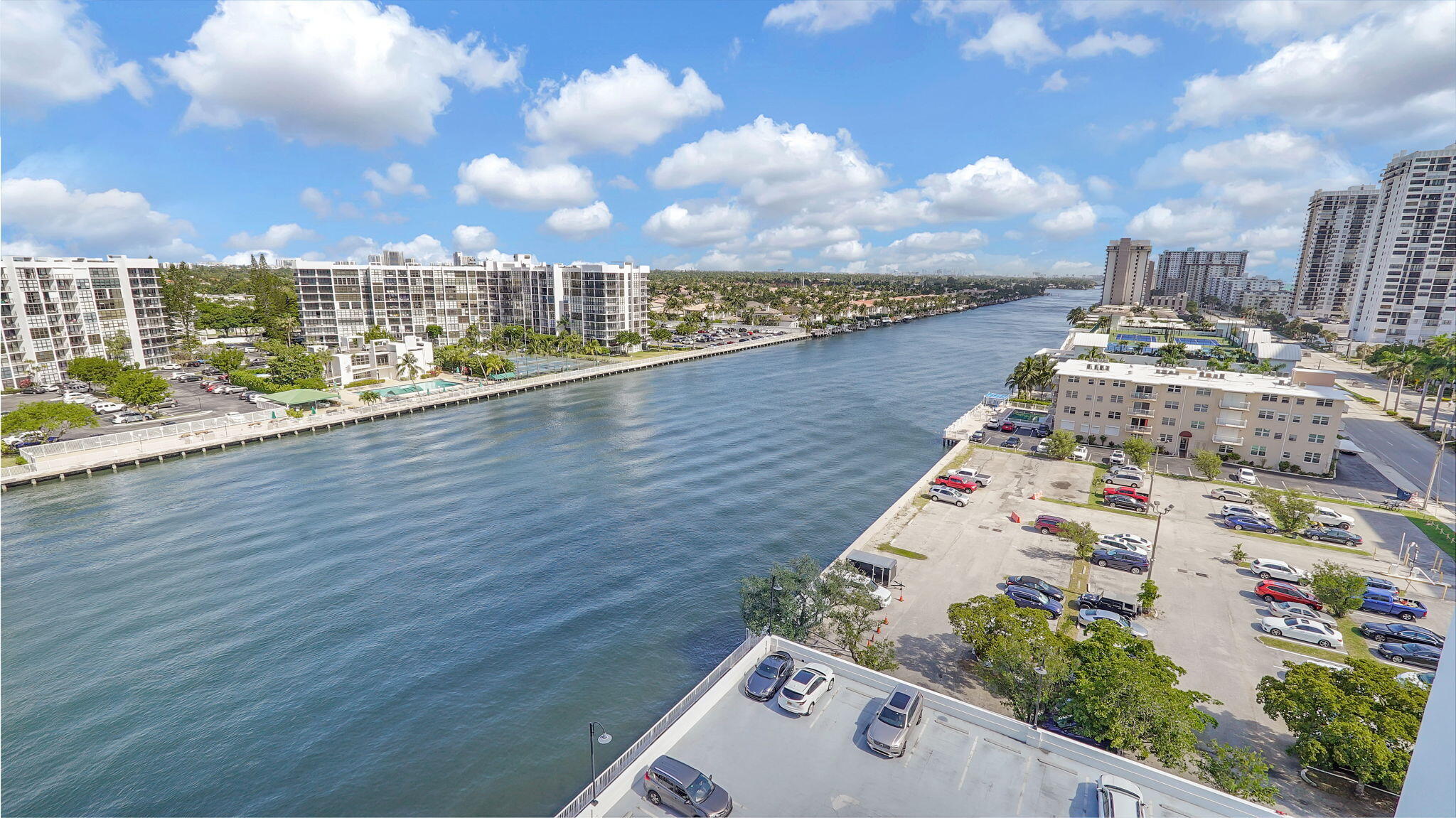 RESIDENCES ON HOLLYWOOD BEACH - Residential Lease