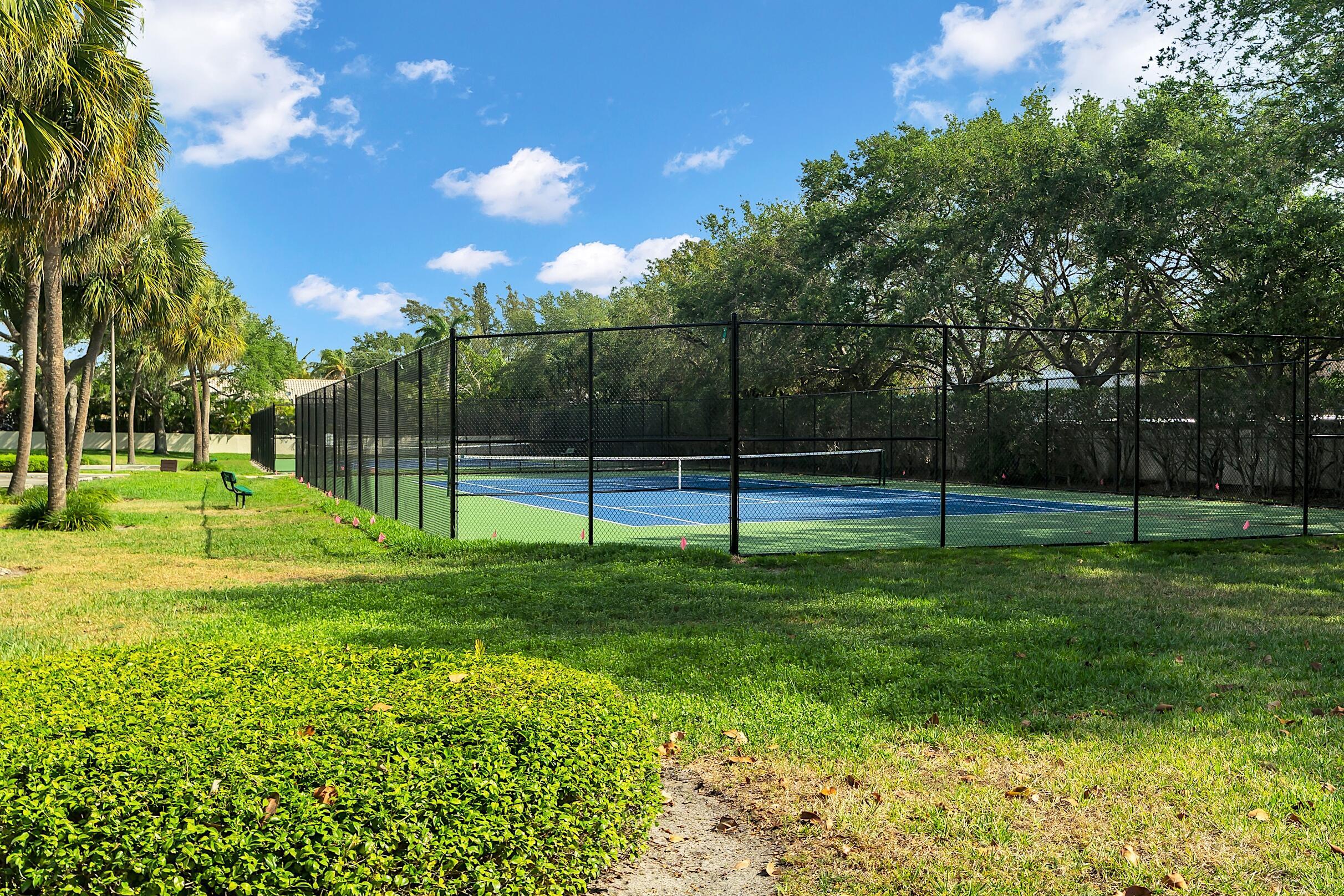 PARK AT WINDWOOD CONDO - Residential Lease