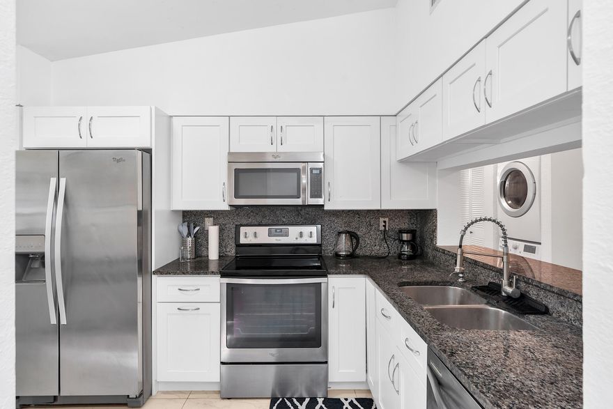 Fully furnished 2-bedroom, 2-bathroom apartment located on the second floor. The unit includes full-size beds in both bedrooms, a TV, vacuum, and a fully equipped kitchen with dishes, plates, kettle, and coffee machine. Bright interior and conveniently situated near FAU, shopping areas, and the beach.