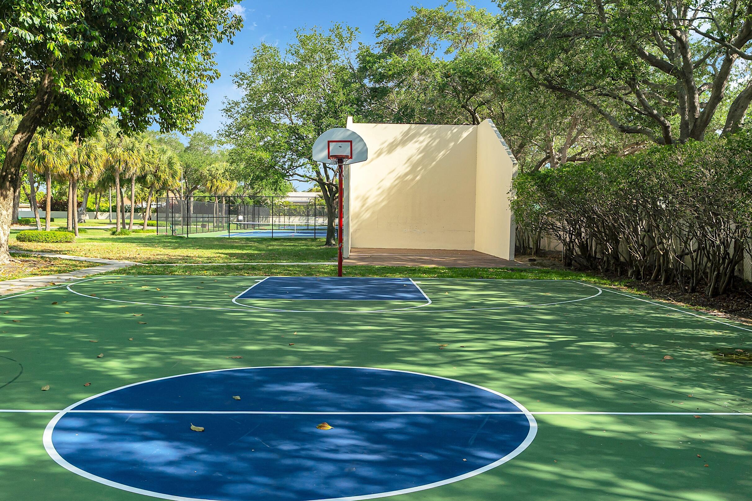 PARK AT WINDWOOD CONDO - Residential Lease