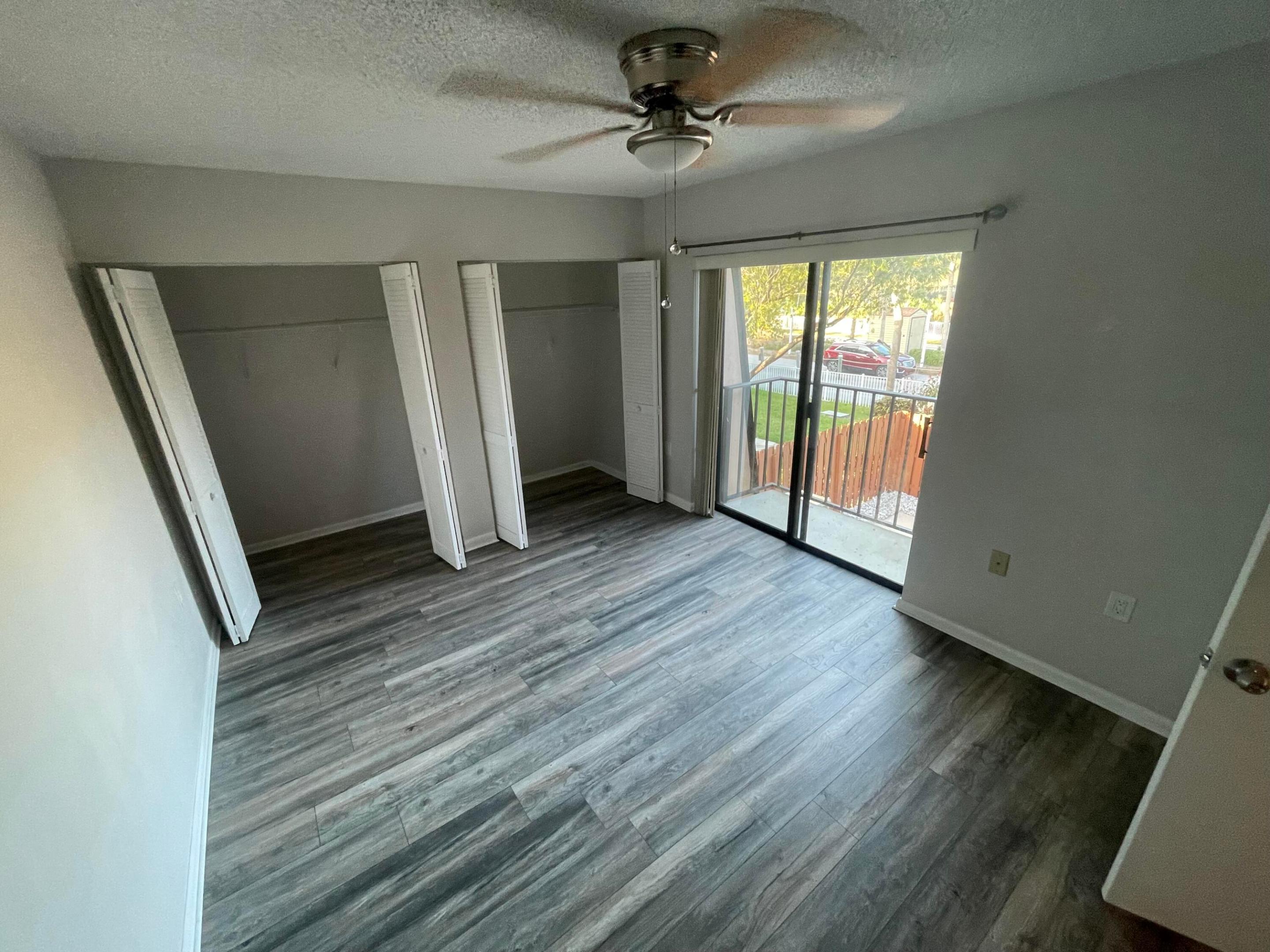 EMERALD LAKES - Residential Lease