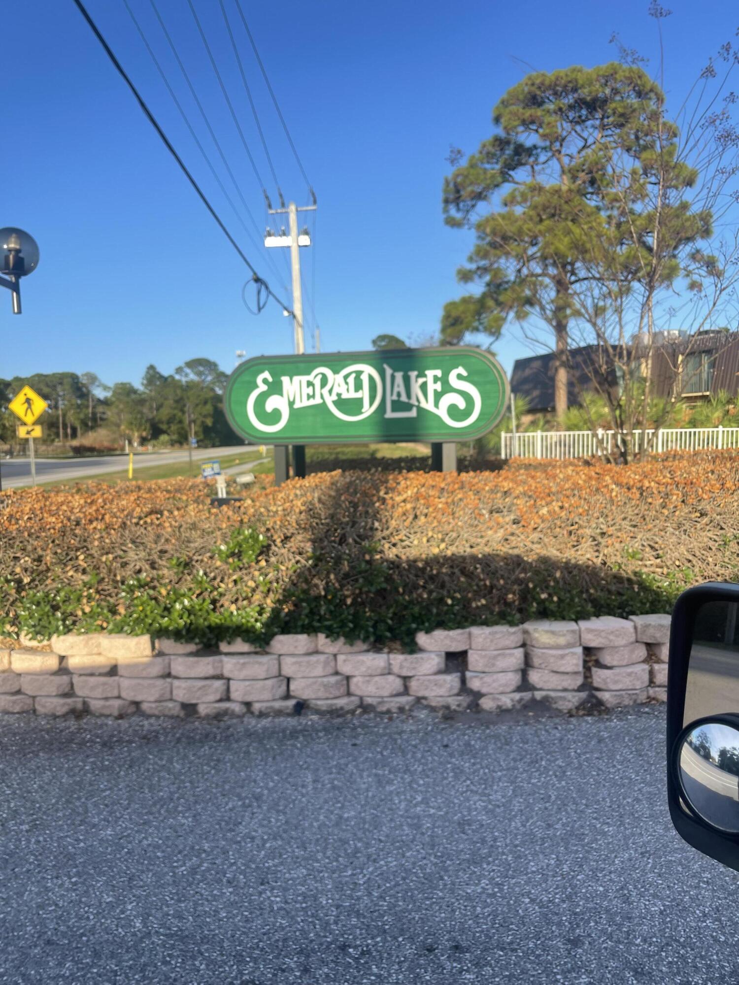 EMERALD LAKES - Residential Lease